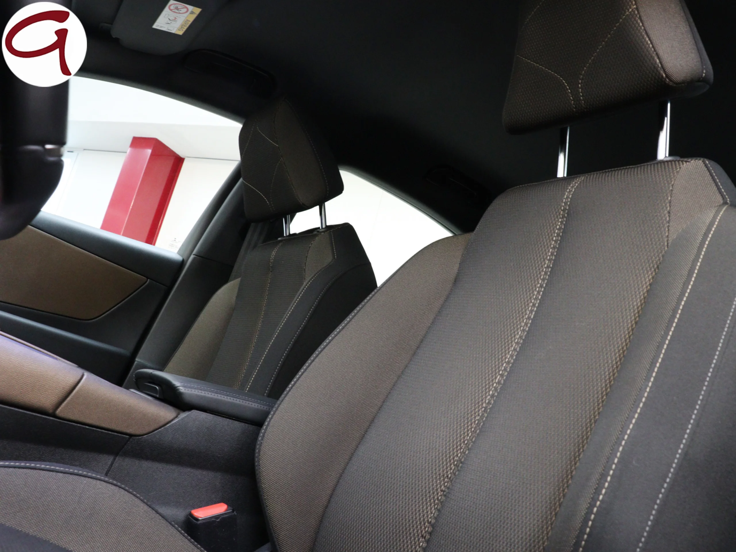 DS DS7 Crossback BlueHDi 130 Be Chic Auto 96 kW (130 CV) - Foto 8