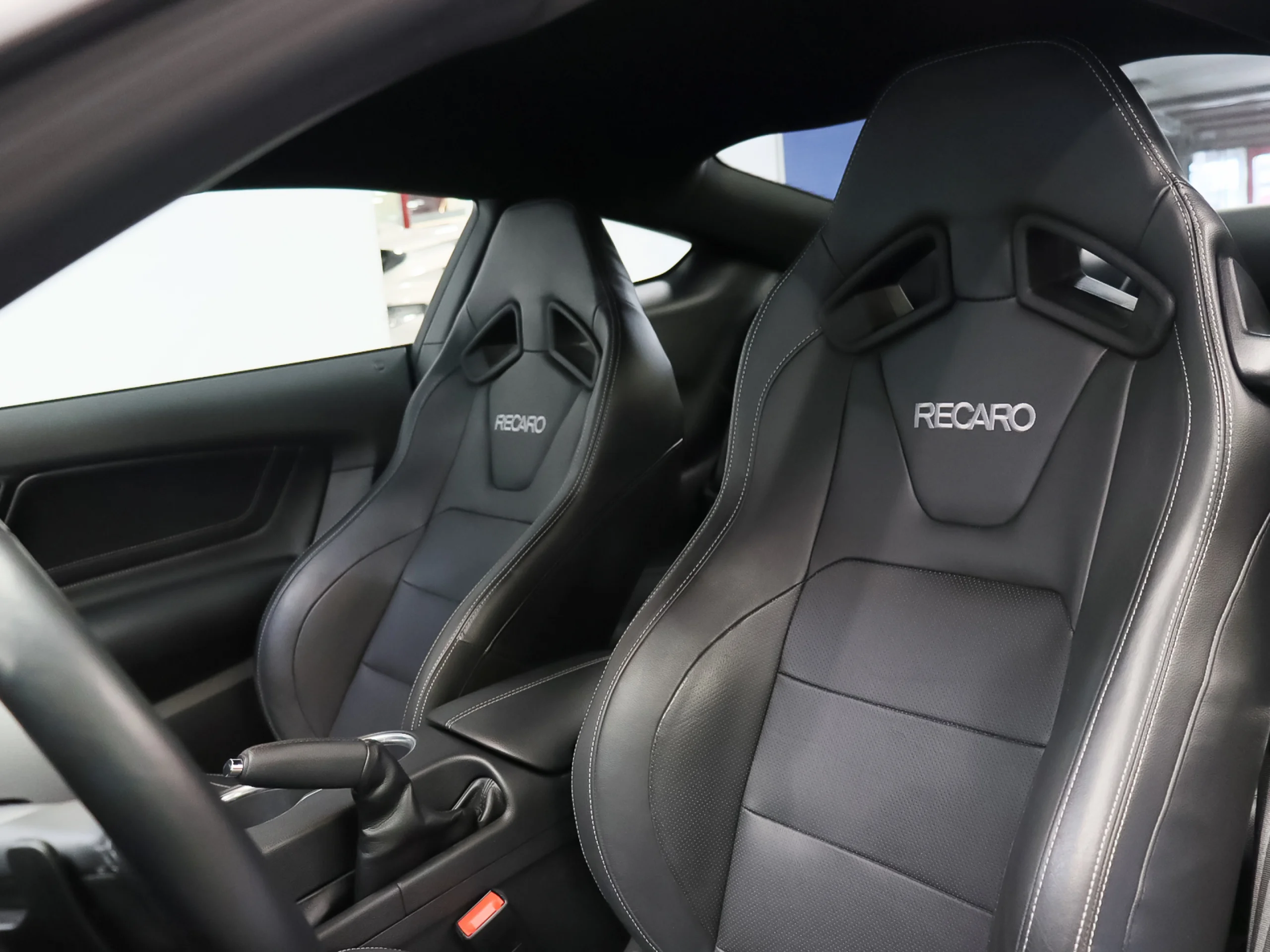 Ford Mustang 5.0 Ti-VCT Coupe Mach I Auto 338 kW (459 CV) - Foto 6