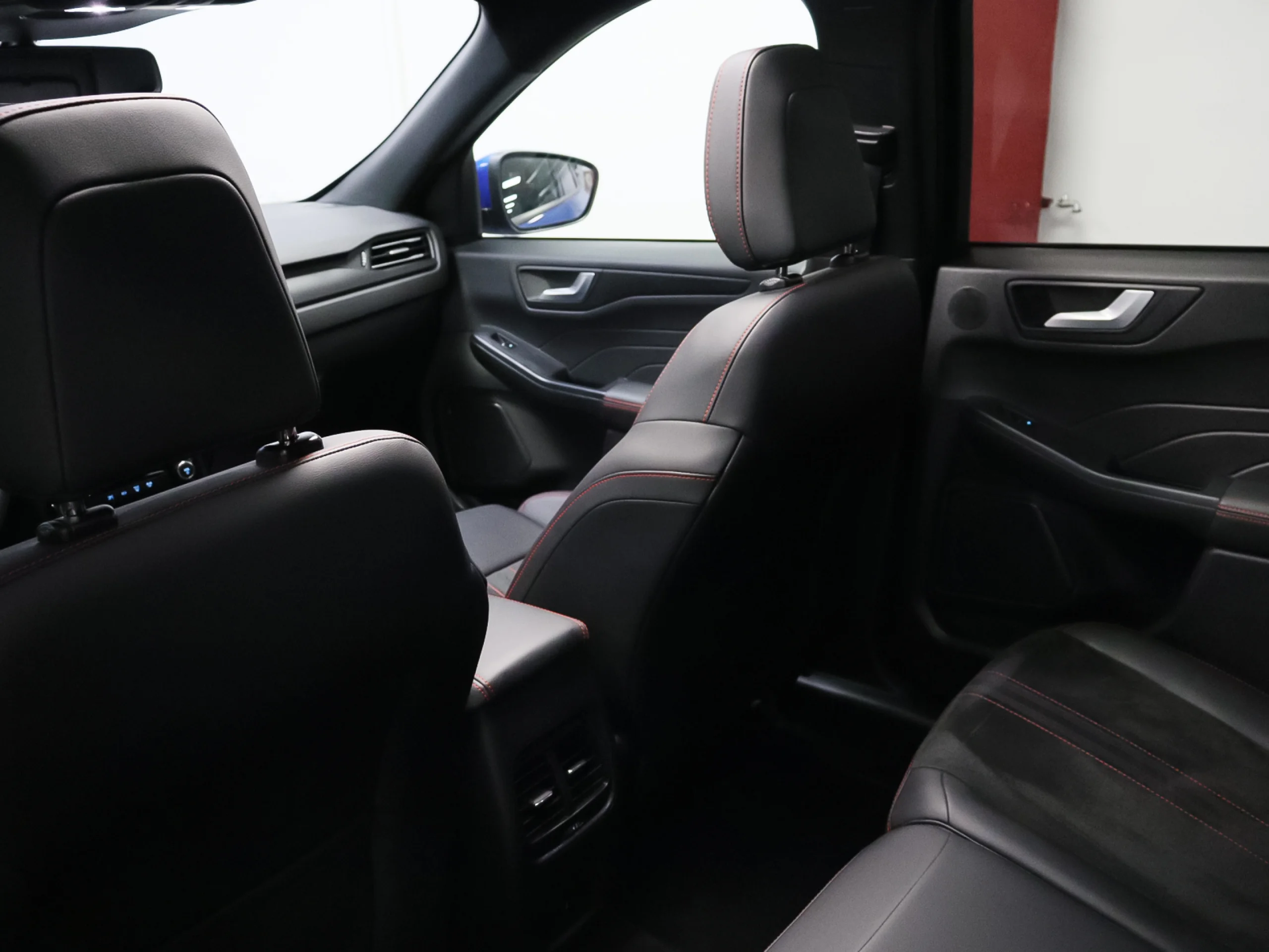 Ford Kuga 2.5 Duratec PHEV ST-Line X Auto 178 kW (243 CV) - Foto 12