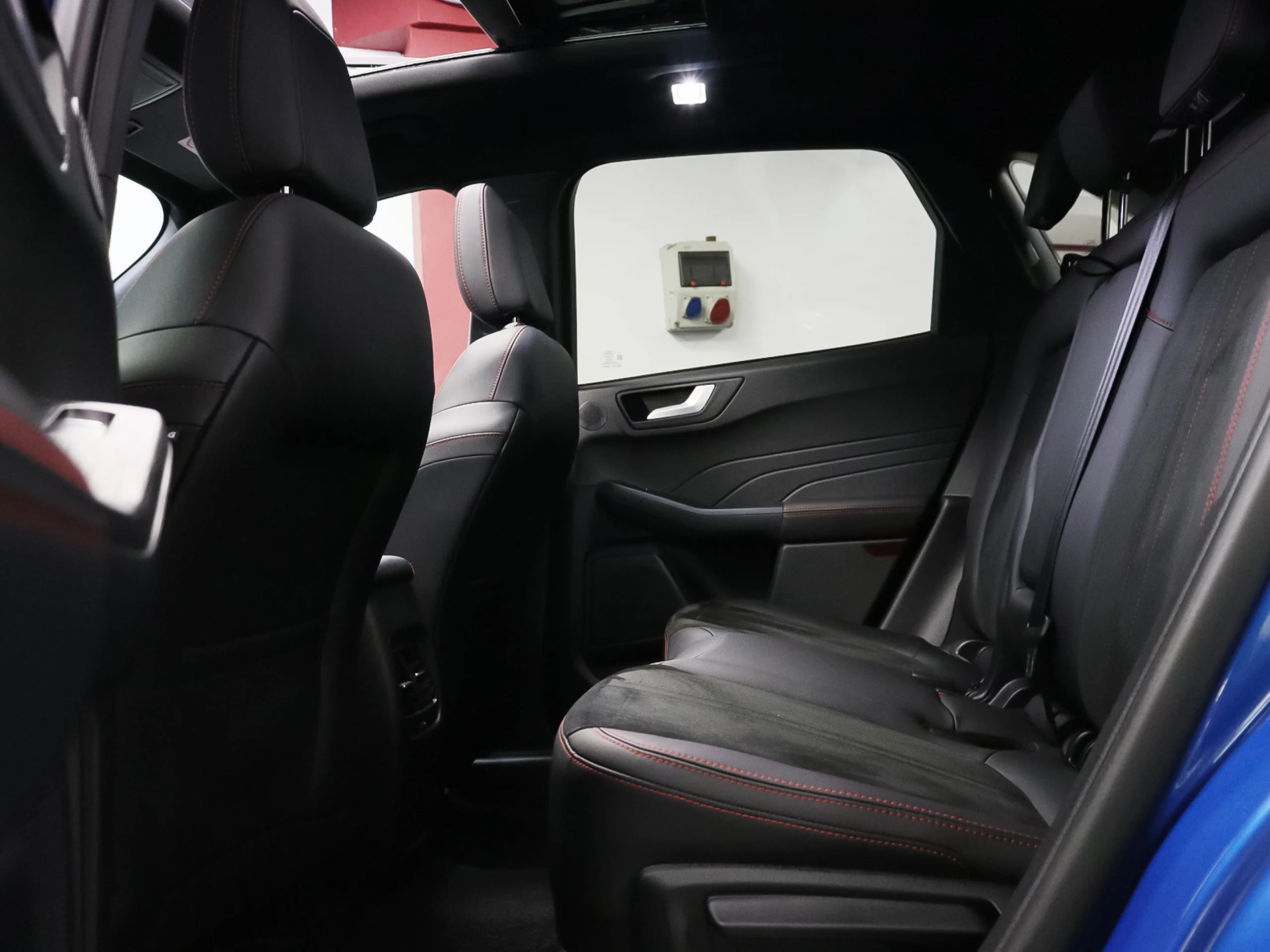 Ford Kuga 2.5 Duratec PHEV ST-Line X Auto 178 kW (243 CV) - Foto 13