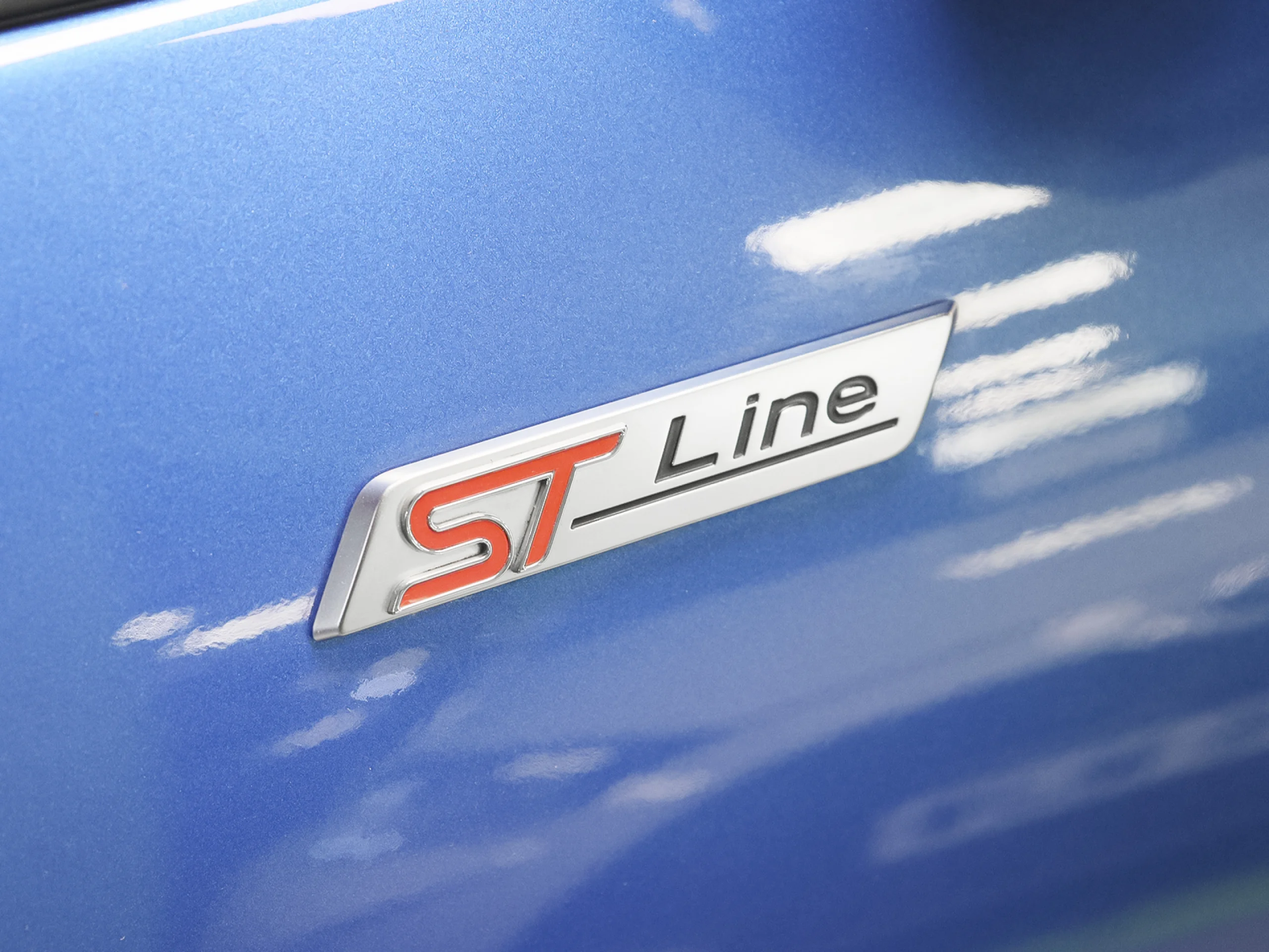 Ford Kuga 2.5 Duratec PHEV ST-Line X Auto 178 kW (243 CV) - Foto 39