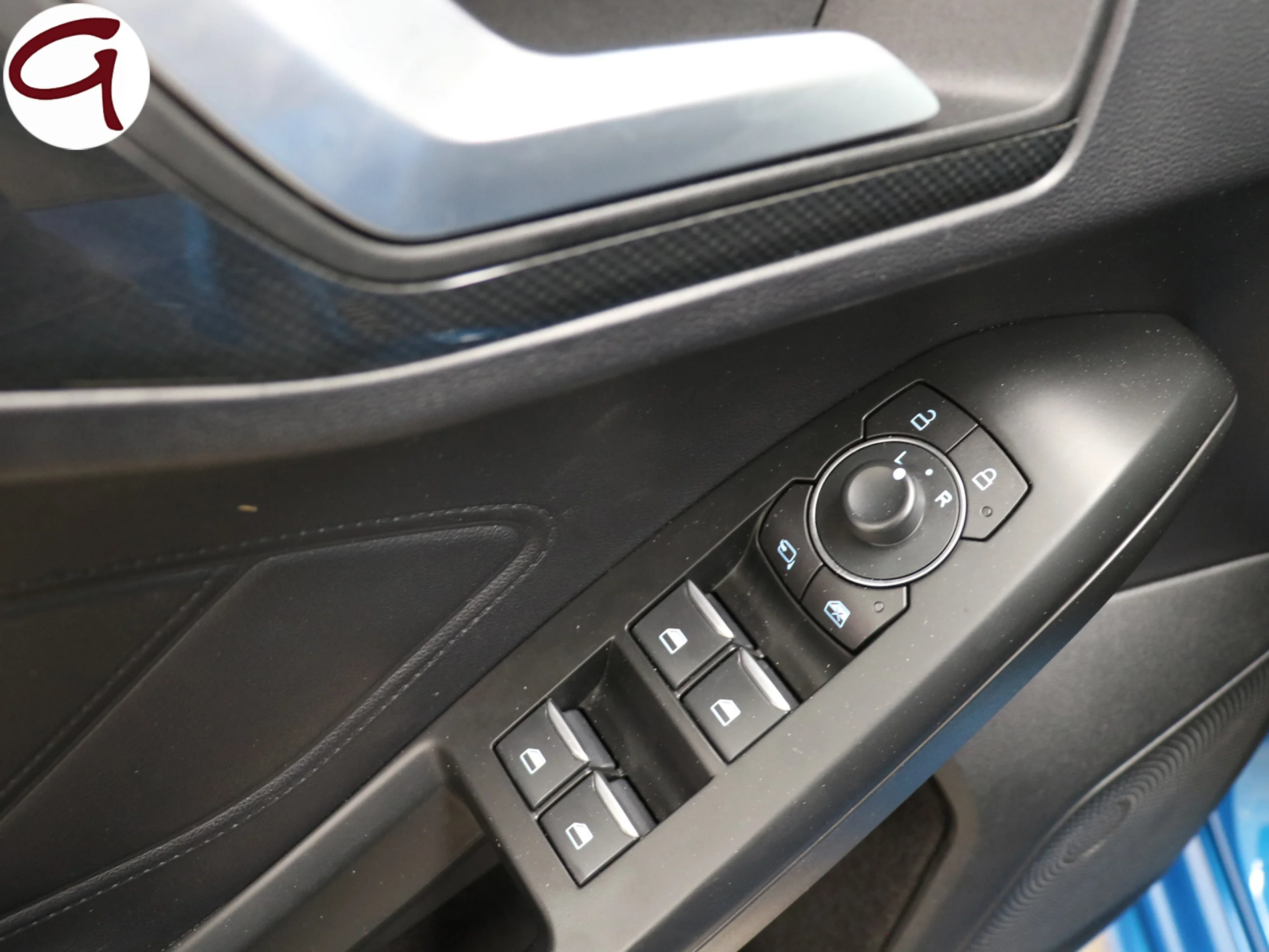 Ford Focus 1.0 Ecoboost MHEV ST-Line Auto 114 kW (155 CV) - Foto 36