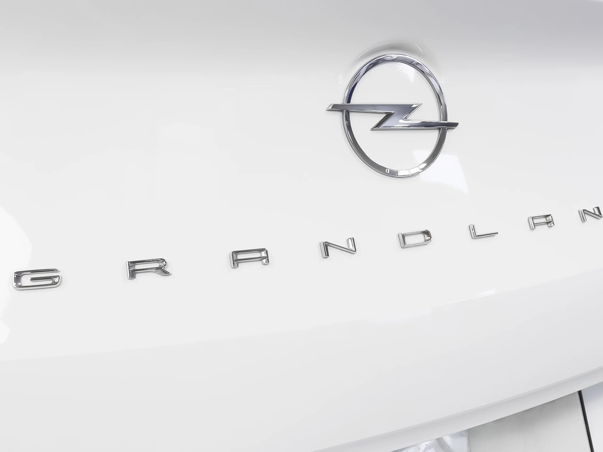 Opel Grandland 1.2 Turbo Design & Tech 96 kW (130 CV) - Foto 32