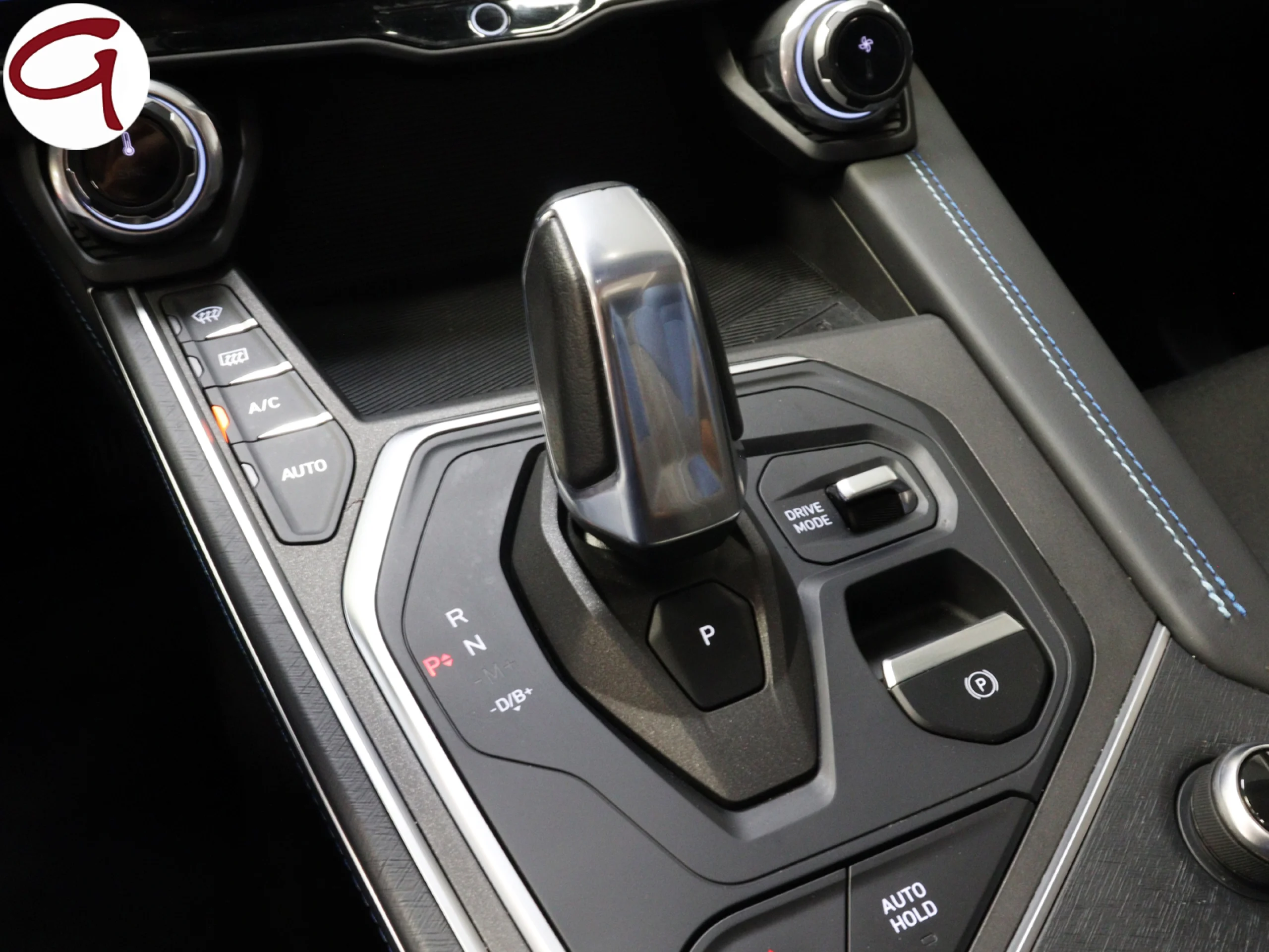 Lynk & Co 01 1.5 PHEV 6.6kW 192 kW (261 CV) - Foto 22