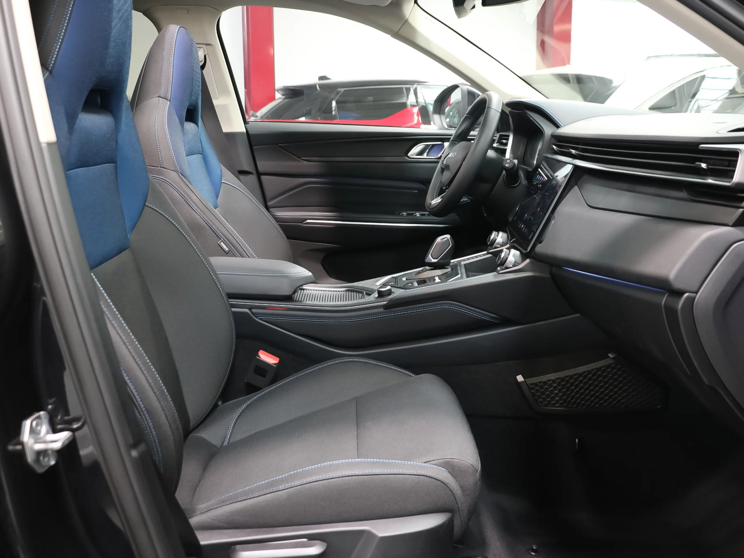 Lynk & Co 01 1.5 PHEV 192 kW (261 CV) - Foto 5