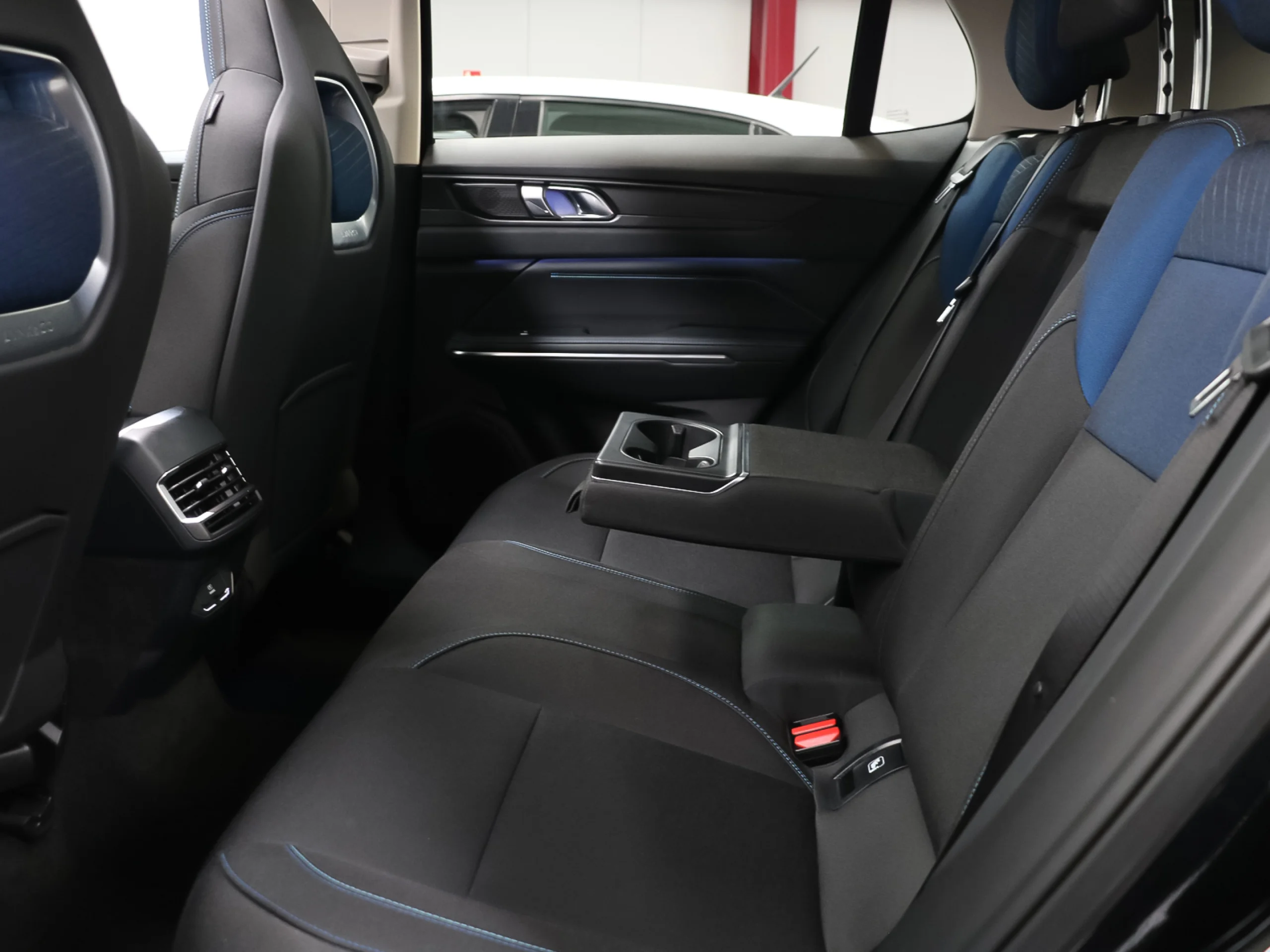 Lynk & Co 01 1.5 PHEV 192 kW (261 CV) - Foto 11