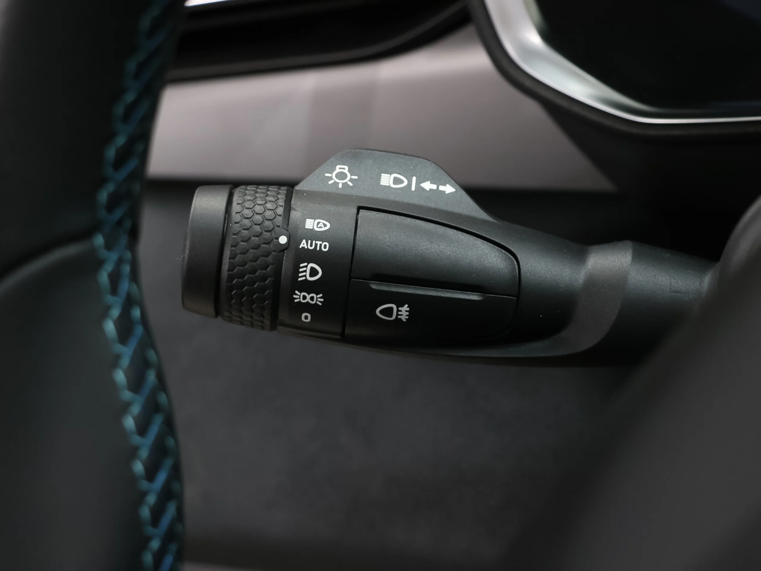 Lynk & Co 01 1.5 PHEV 192 kW (261 CV) - Foto 35