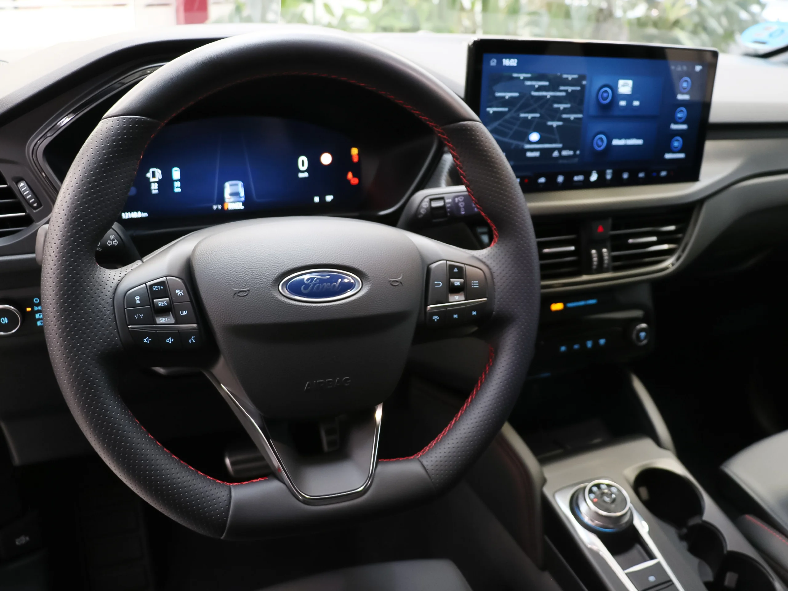 Ford Kuga 2.5 Duratec PHEV ST-Line X Auto 178 kW (243 CV) - Foto 6