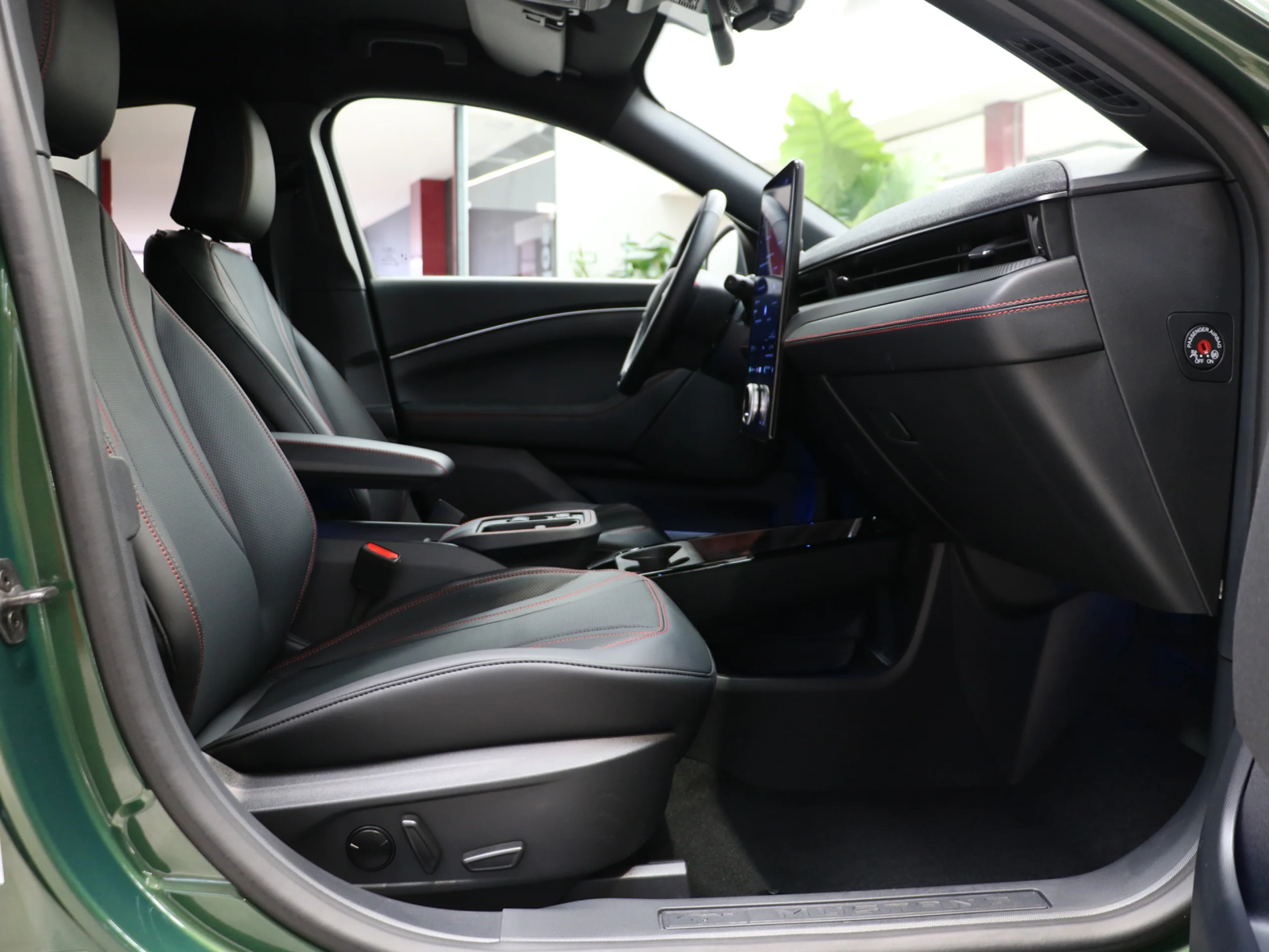 Ford Mustang Mach-E Premium Rango Extendido RWD 216 kW (294 CV) - Foto 7