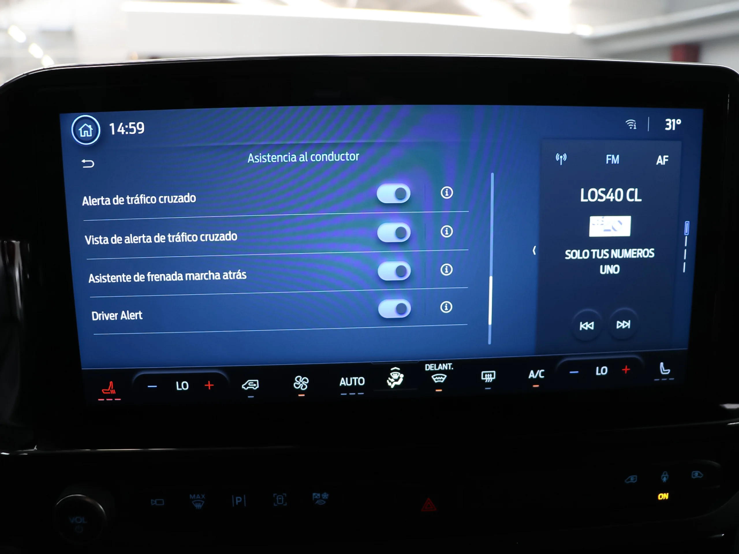 Ford Grand Tourneo Custom BEV 64kWh L2 Titanium X 160 kW (218 CV) - Foto 38
