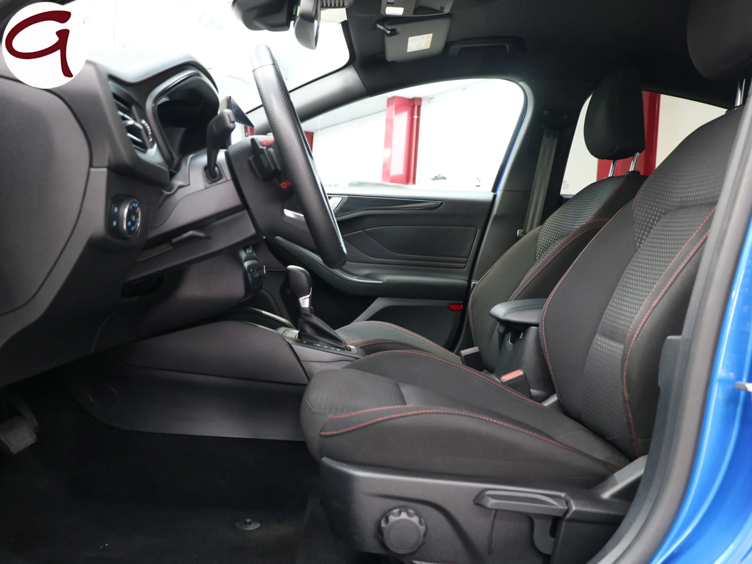 Ford Focus 1.0 Ecoboost MHEV ST-Line Auto 114 kW (155 CV) - Foto 9