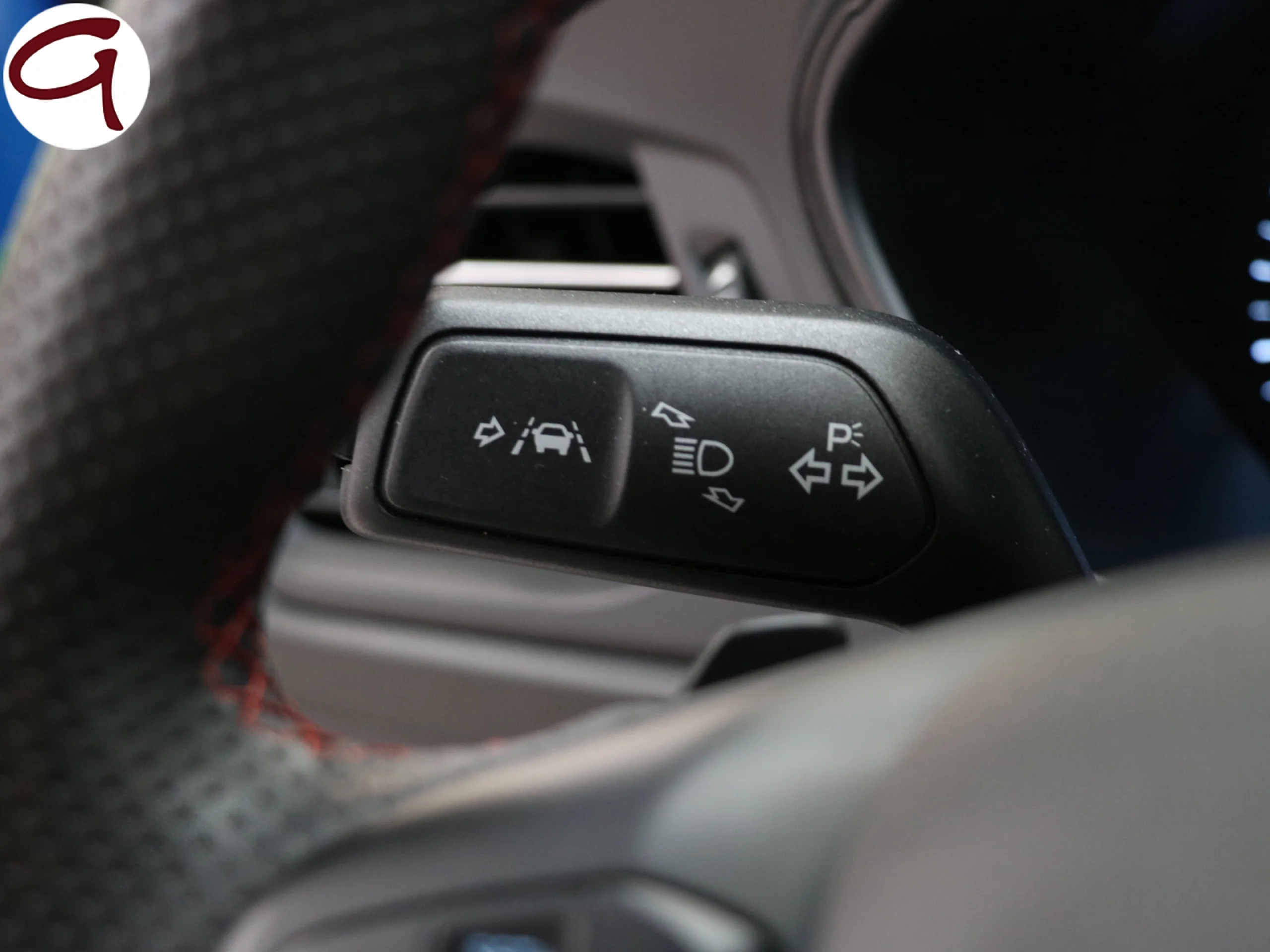 Ford Focus 1.0 Ecoboost MHEV ST-Line Auto 114 kW (155 CV) - Foto 19
