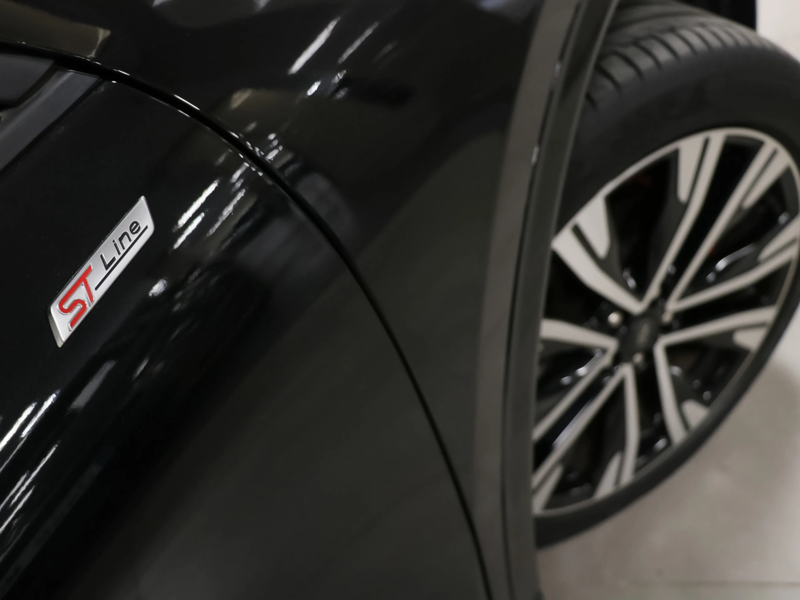 Ford Kuga 2.5 Duratec PHEV ST-Line X Auto 178 kW (243 CV) - Foto 28