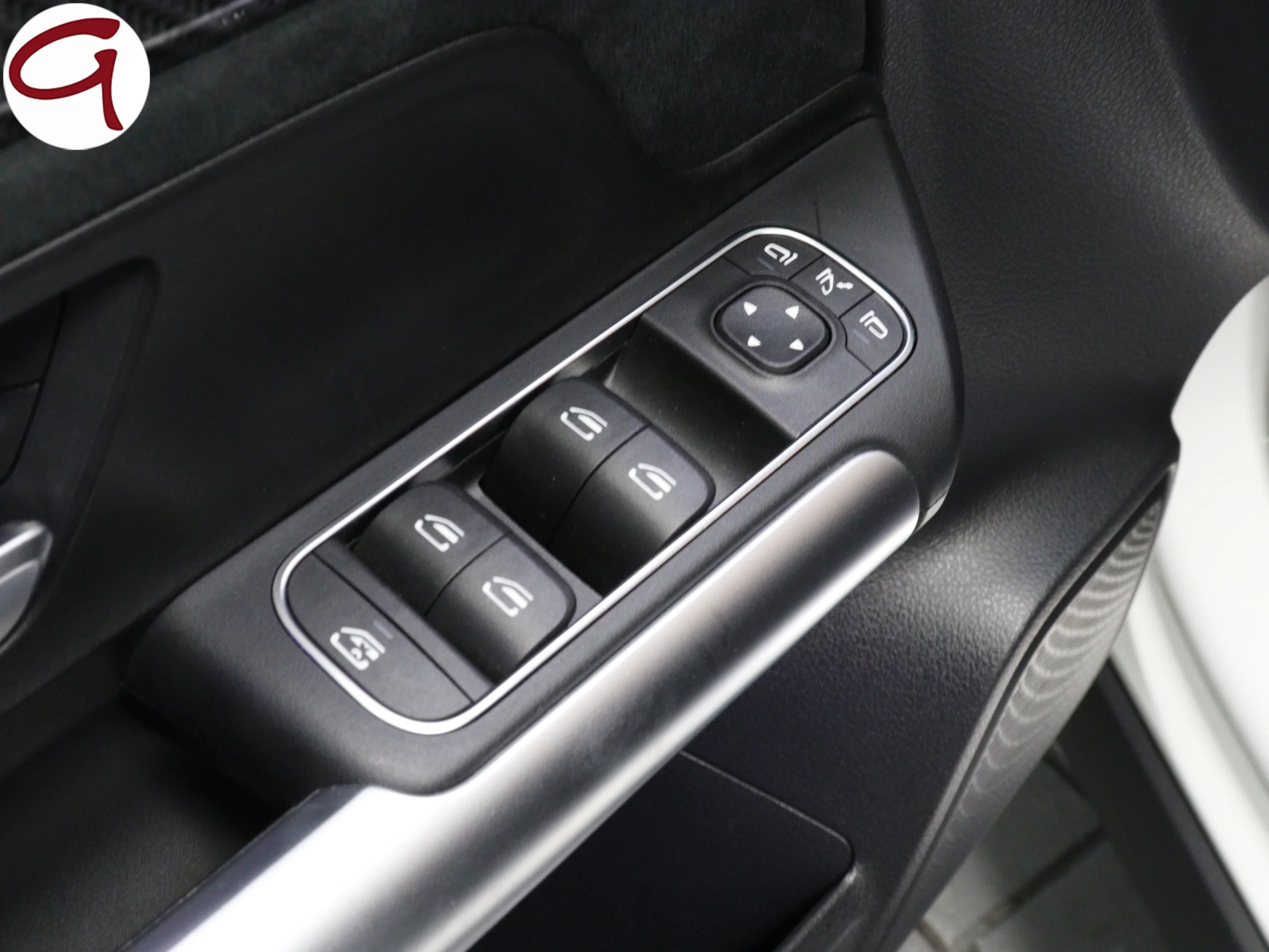 Mercedes-Benz GLA 200 D 110 kW (150 CV) - Foto 9