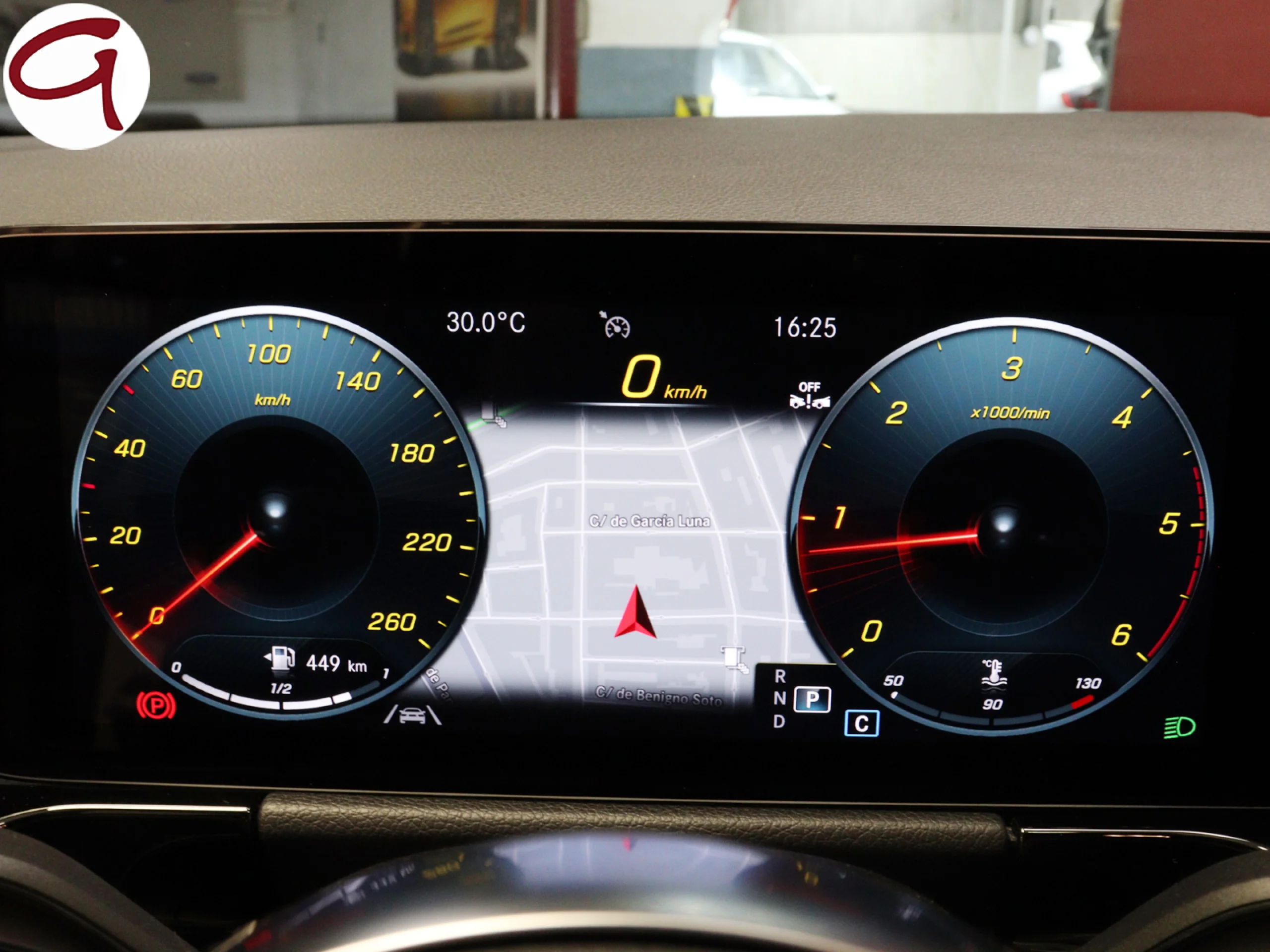 Mercedes-Benz GLA 200 D 110 kW (150 CV) - Foto 13