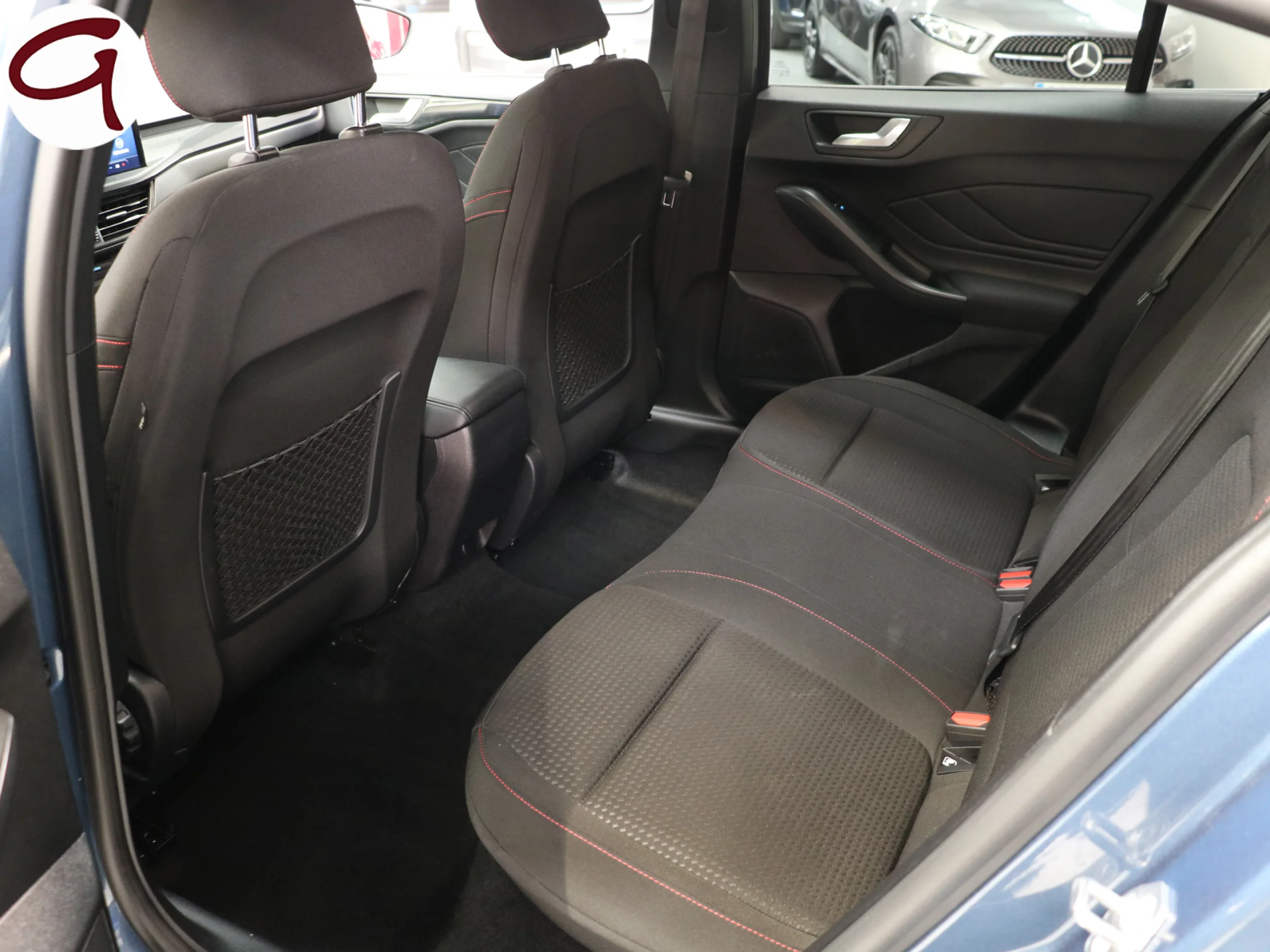 Ford Focus 1.0 Ecoboost MHEV ST-Line Auto 114 kW (155 CV) - Foto 9