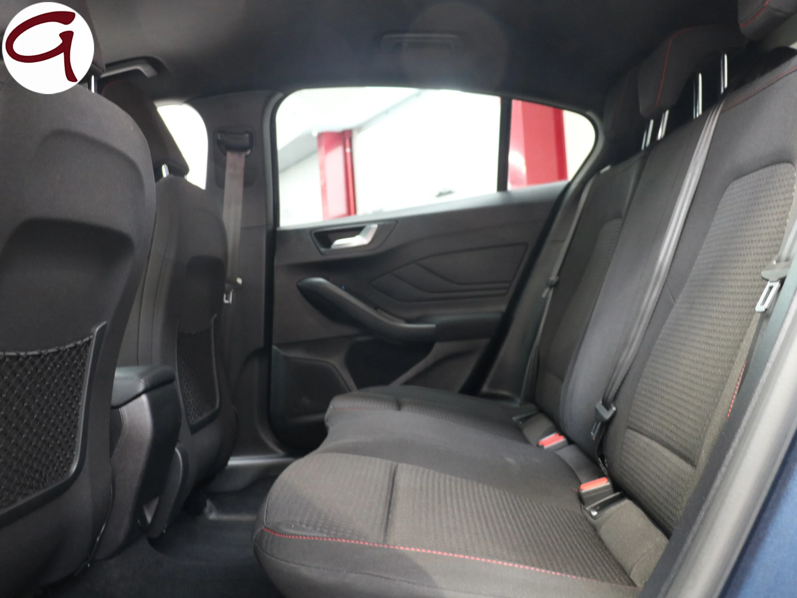 Ford Focus 1.0 Ecoboost MHEV ST-Line Auto 114 kW (155 CV) - Foto 10