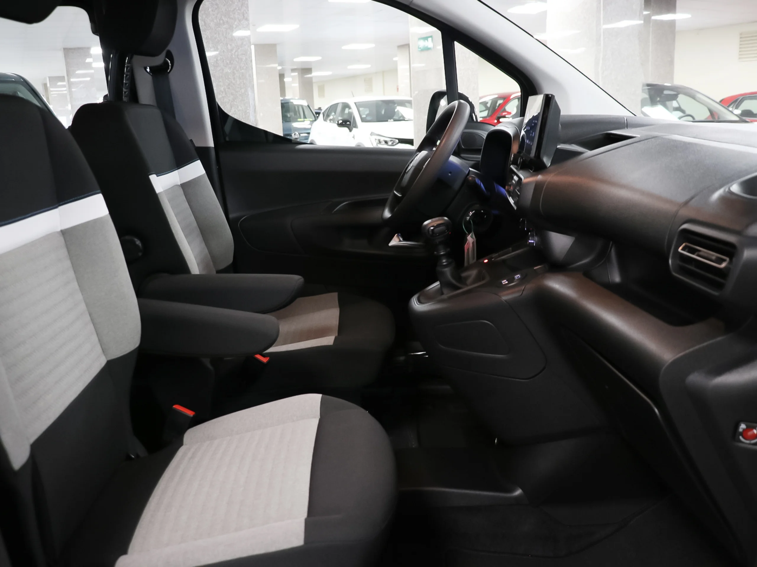 Citroen Berlingo BlueHDi 100 S&S Plus Talla XL 75 kW (102 CV) - Foto 5