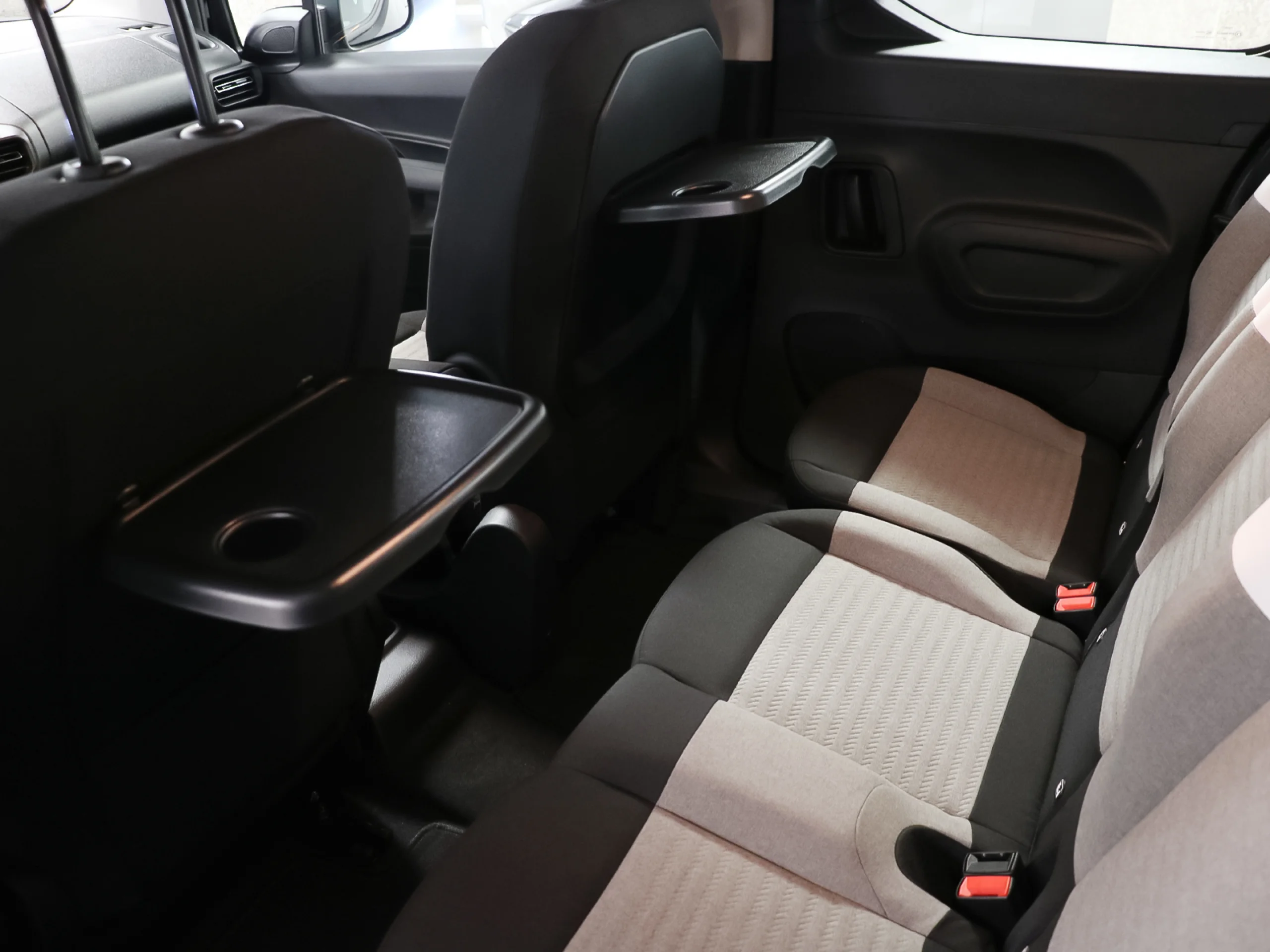 Citroen Berlingo BlueHDi 100 S&S Plus Talla XL 75 kW (102 CV) - Foto 9