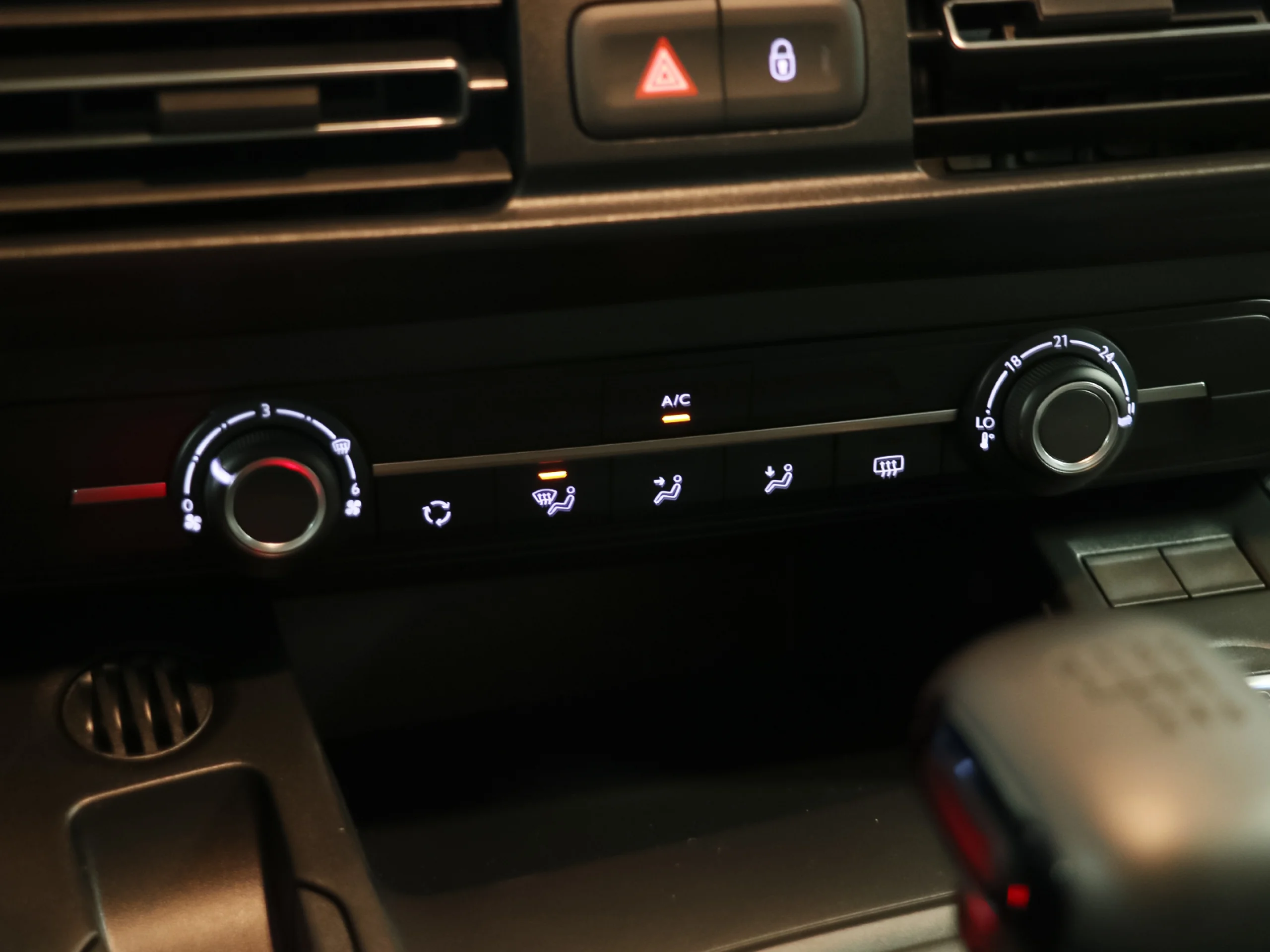 Citroen Berlingo BlueHDi 100 S&S Plus Talla XL 75 kW (102 CV) - Foto 19