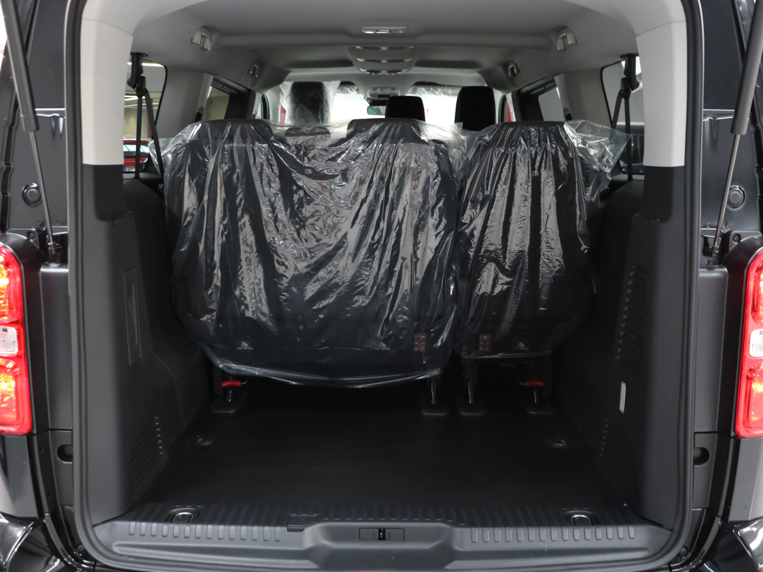 Fiat Scudo Combi 2.2 BlueHDi XL AT8 132 kW (180 CV) - Foto 37