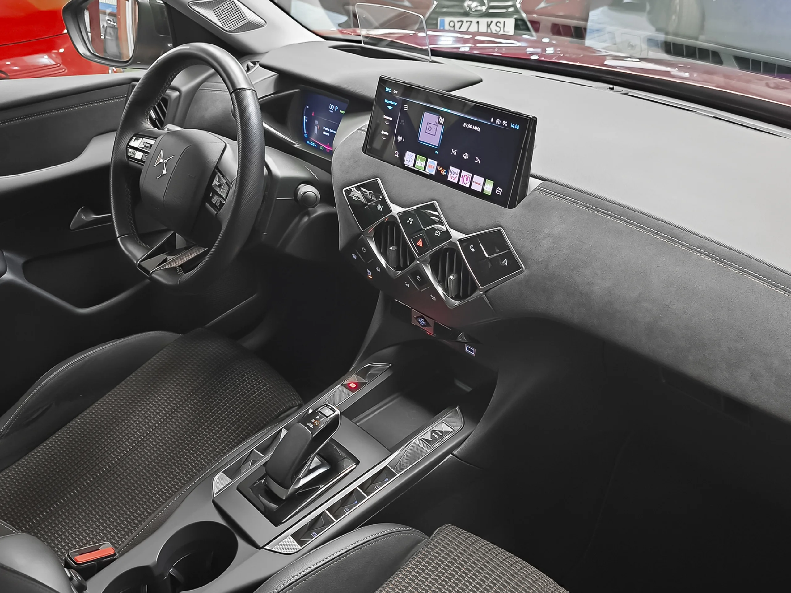 DS DS3 E-Tense Performance Line+ 115 kW (156 CV) - Foto 4