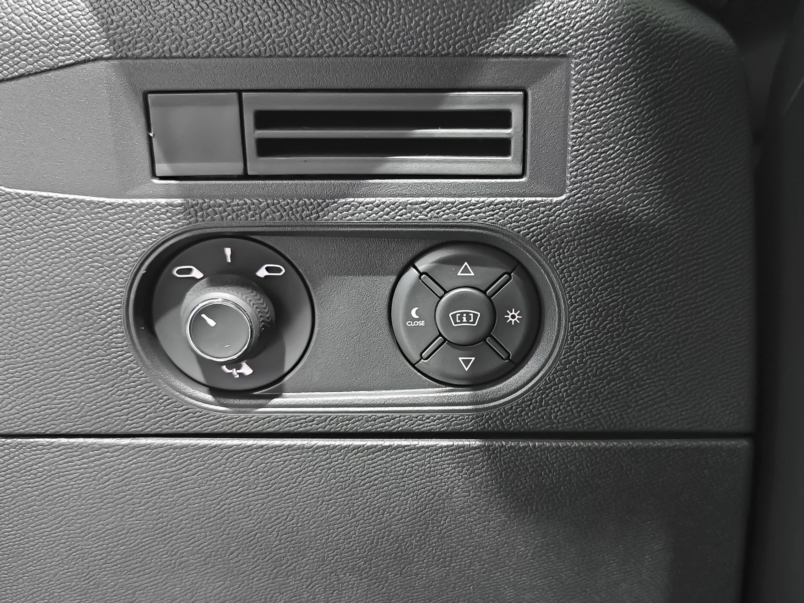 DS DS3 E-Tense Performance Line+ 115 kW (156 CV) - Foto 7