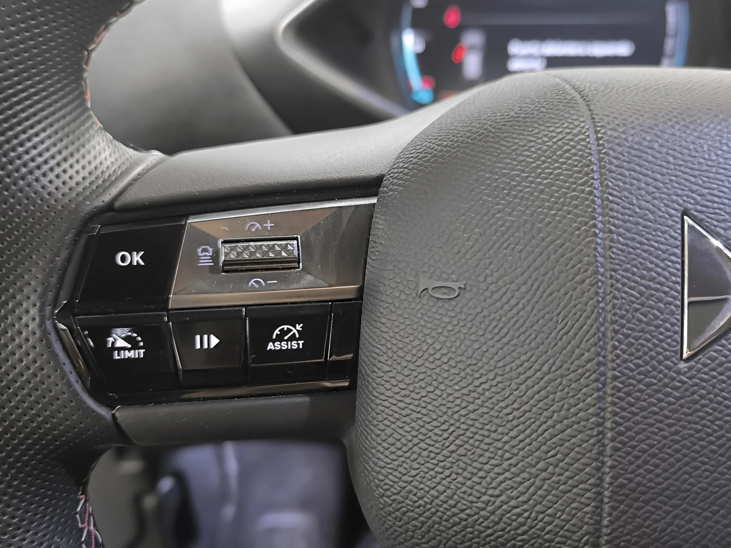 DS DS3 E-Tense Performance Line+ 115 kW (156 CV) - Foto 8