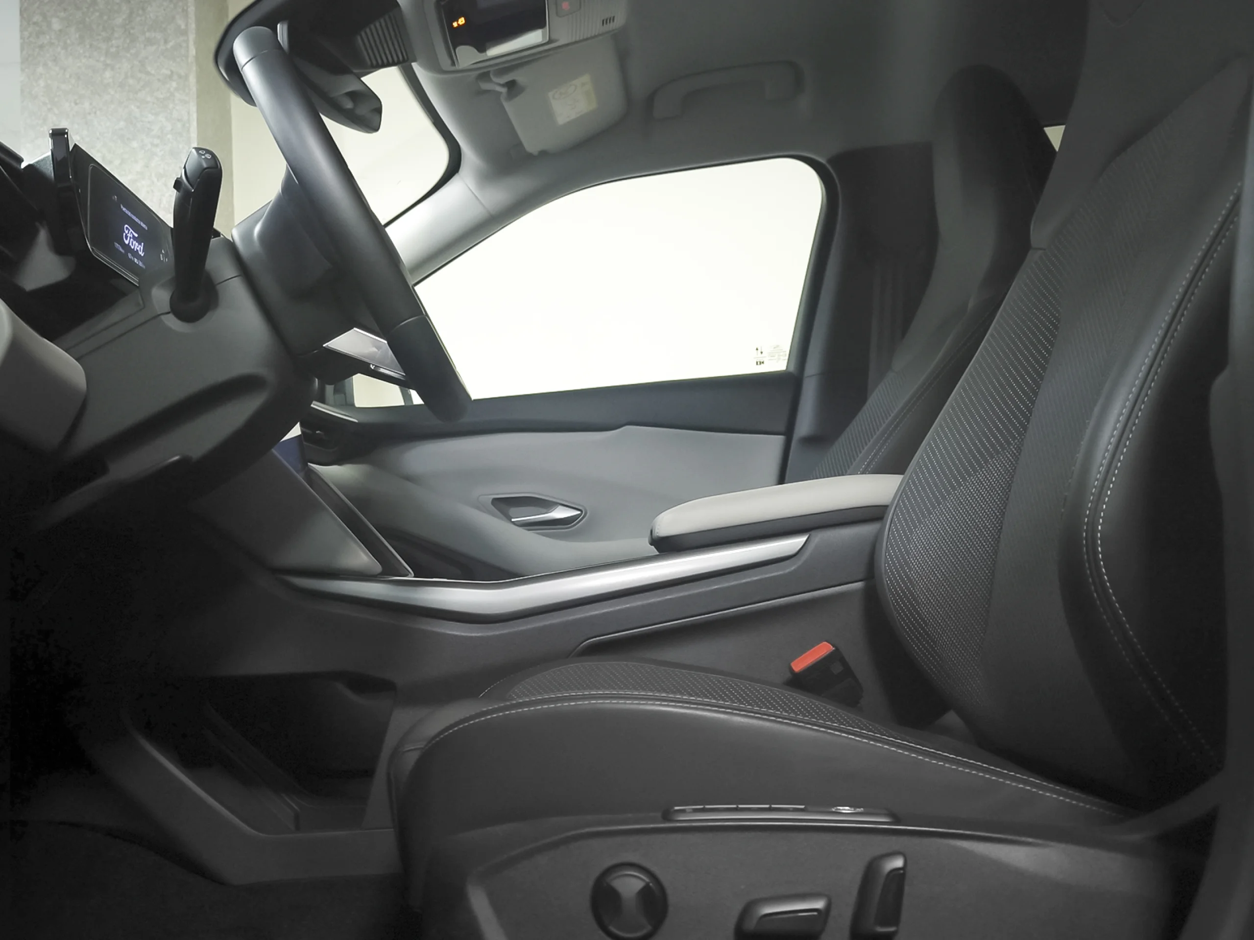 Ford Explorer CX740S Rango Extendido RWD 77kWh 210 kW (286 CV) - Foto 3