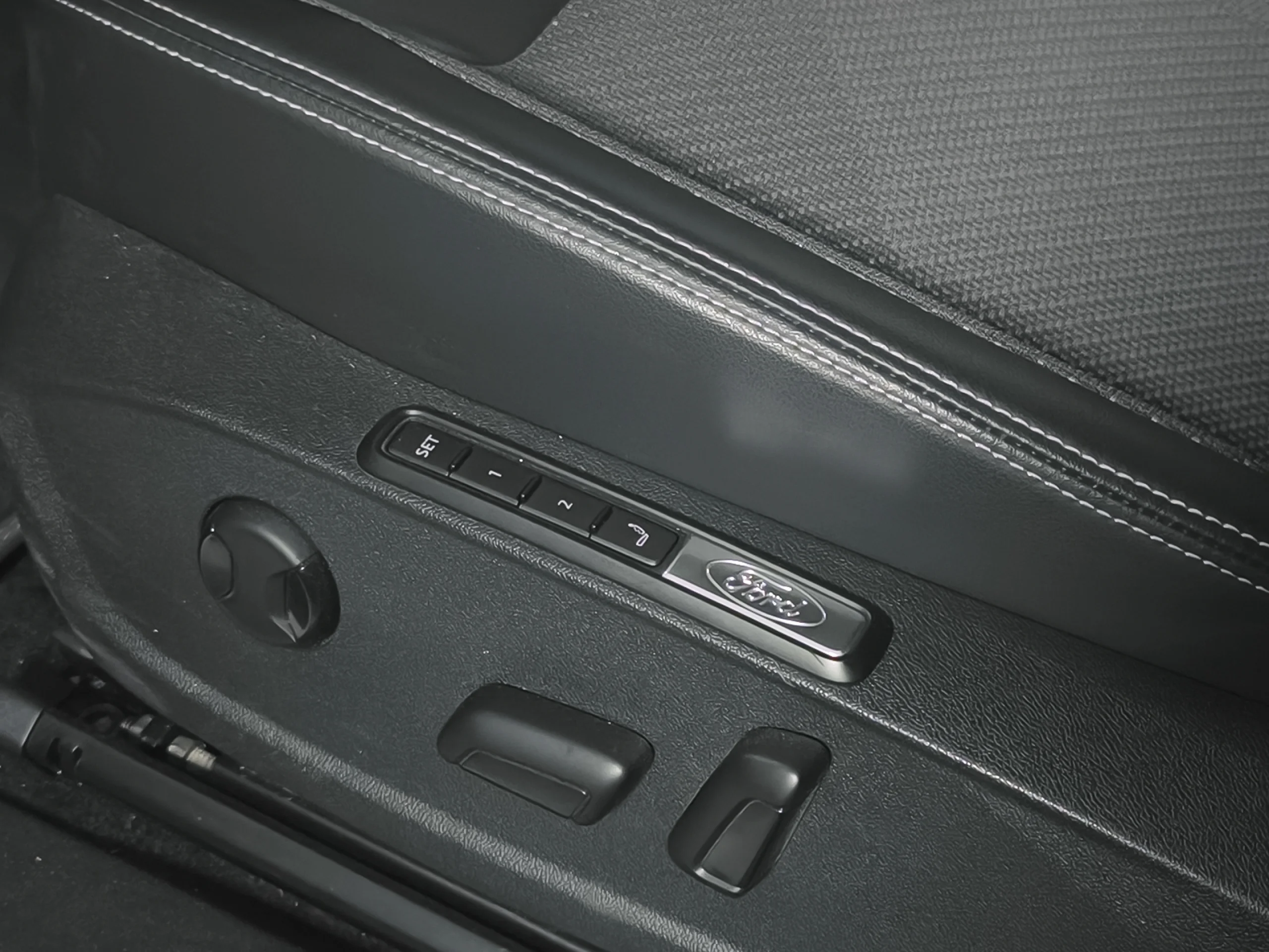 Ford Explorer CX740S Rango Extendido RWD 77kWh 210 kW (286 CV) - Foto 4