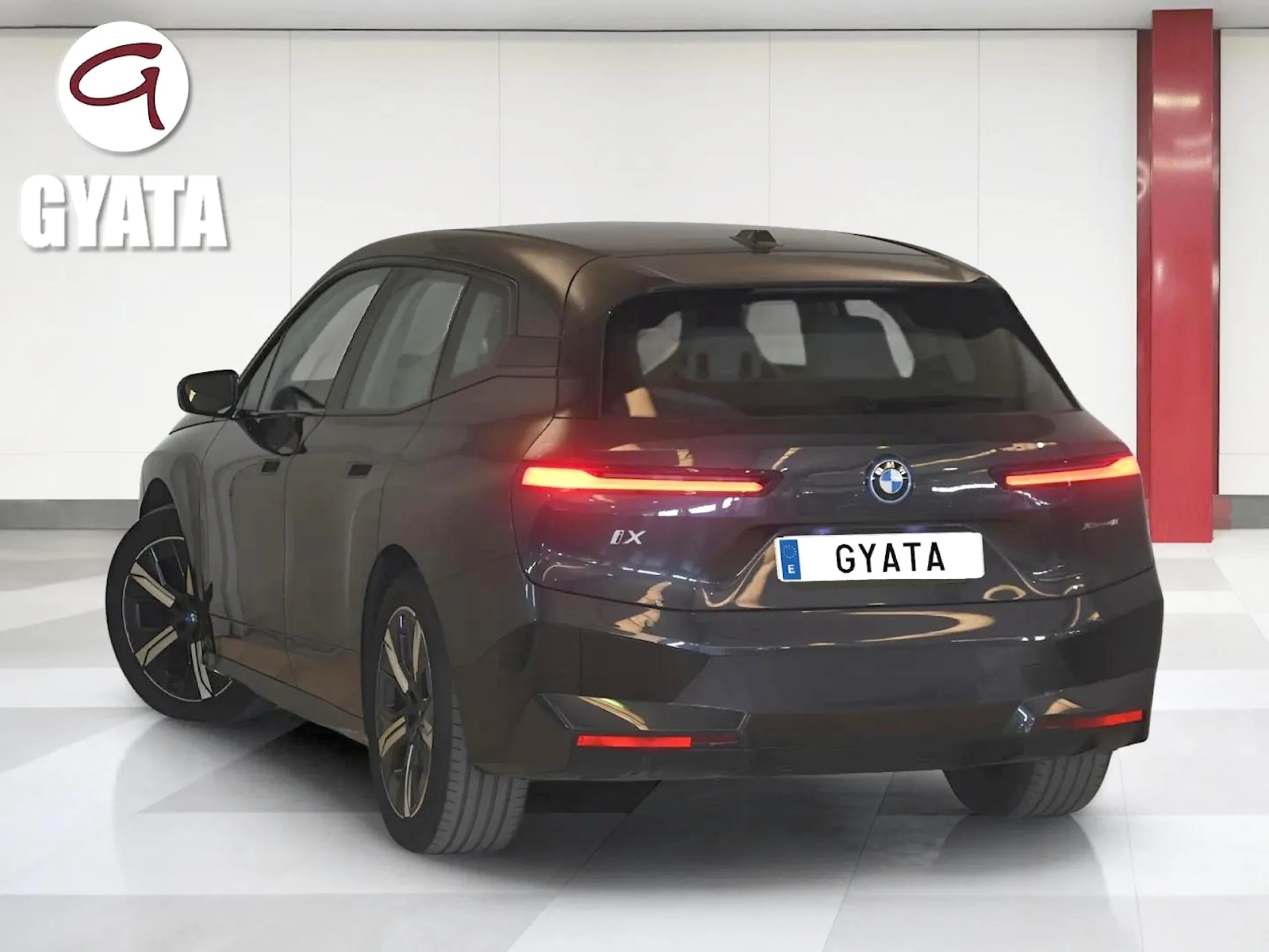 BMW IX xDrive40 240 kW (326 CV) - Foto 2