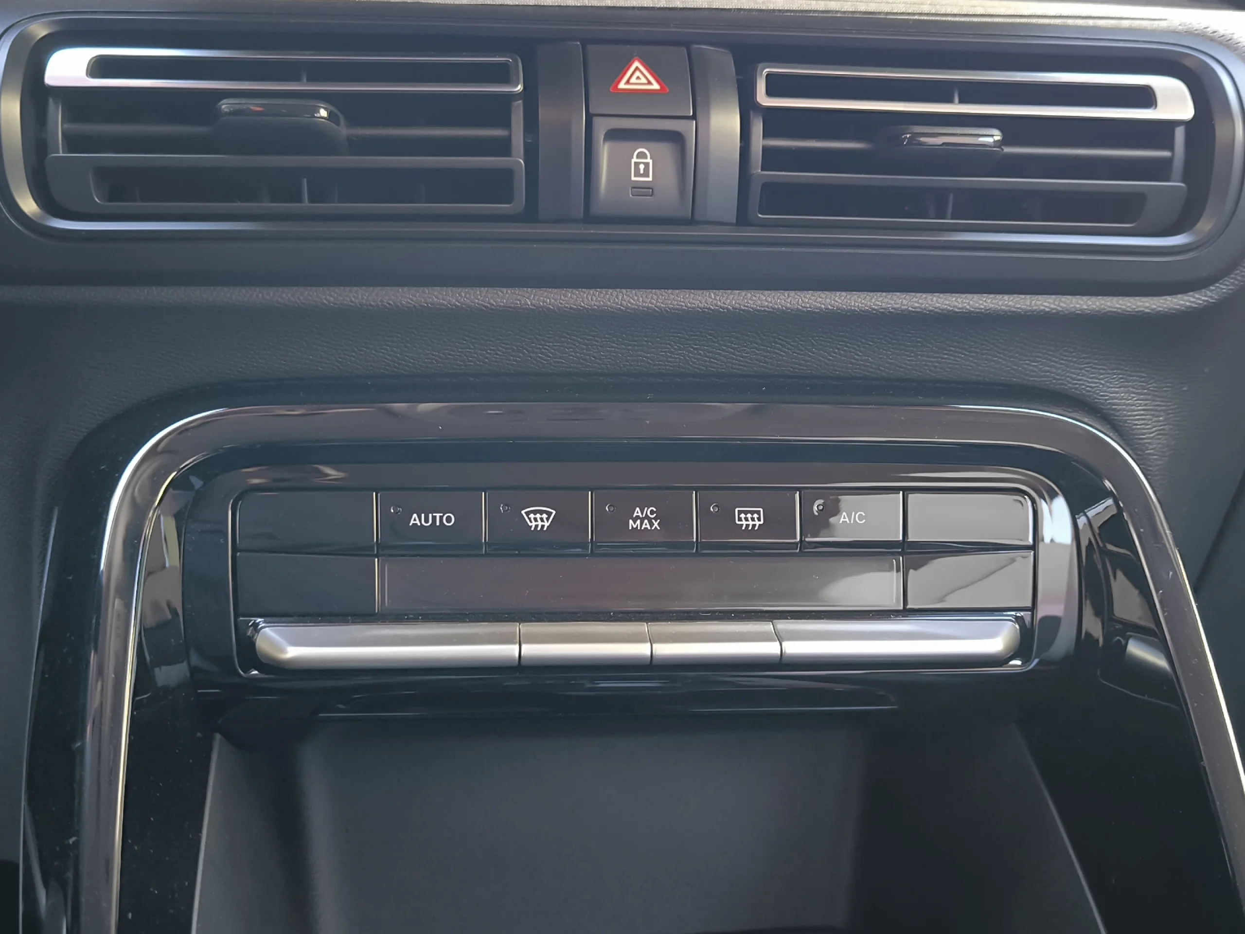 Citroen ë-C3 Eléctrico Max 83 kW (113 CV) - Foto 11