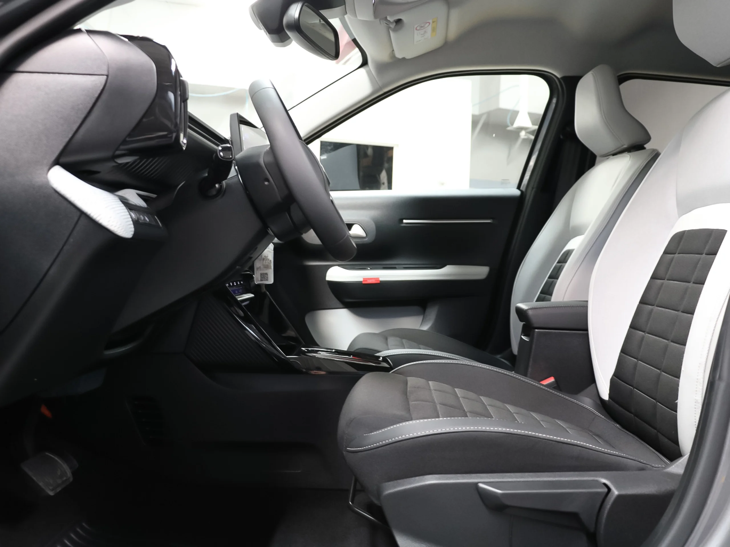 Citroen ë-C3 Eléctrico Max 83 kW (113 CV) - Foto 6