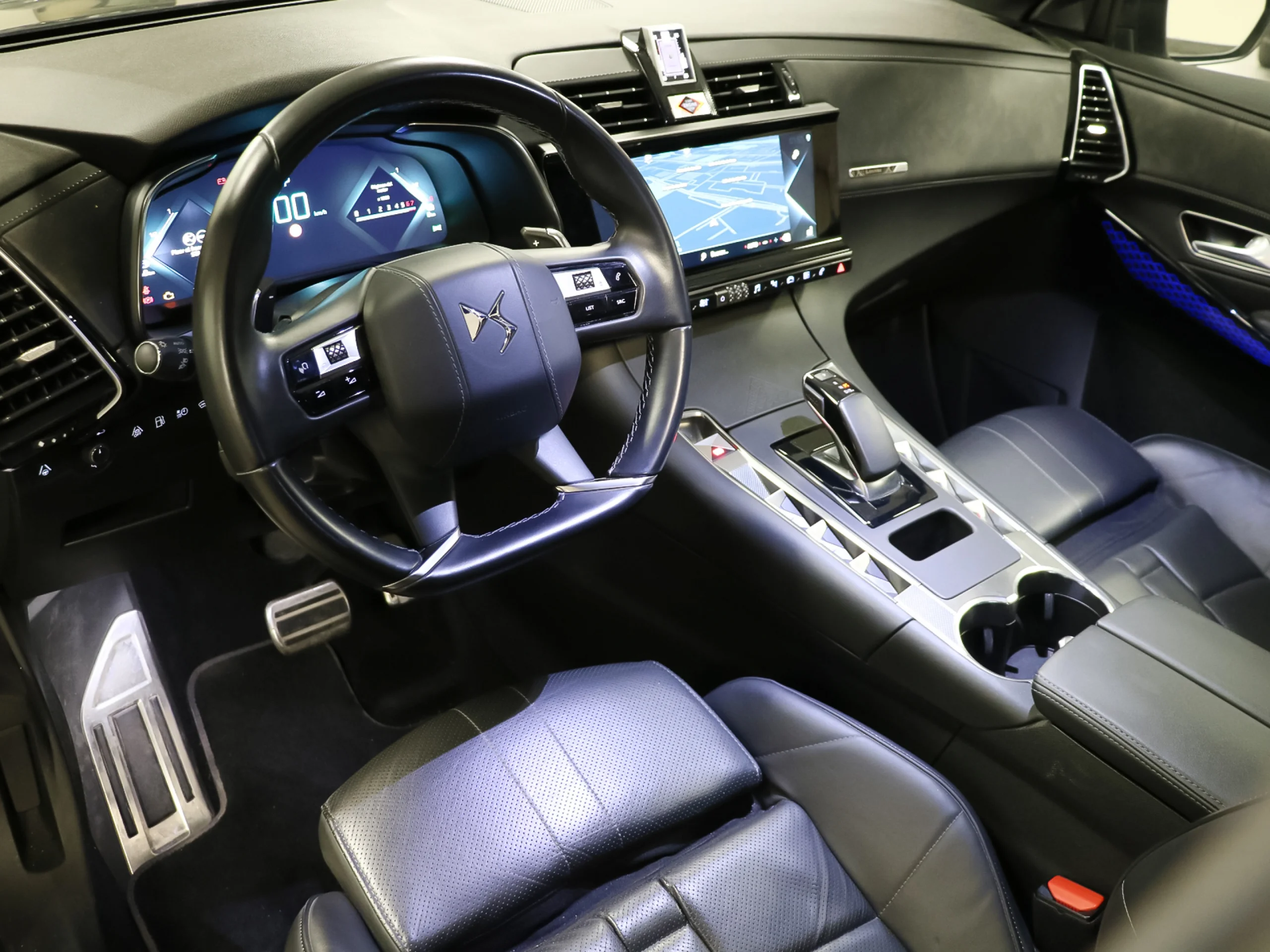 DS DS7 Crossback E-Tense 300 Louvre 4WD Auto 221 kW (300 CV) - Foto 3