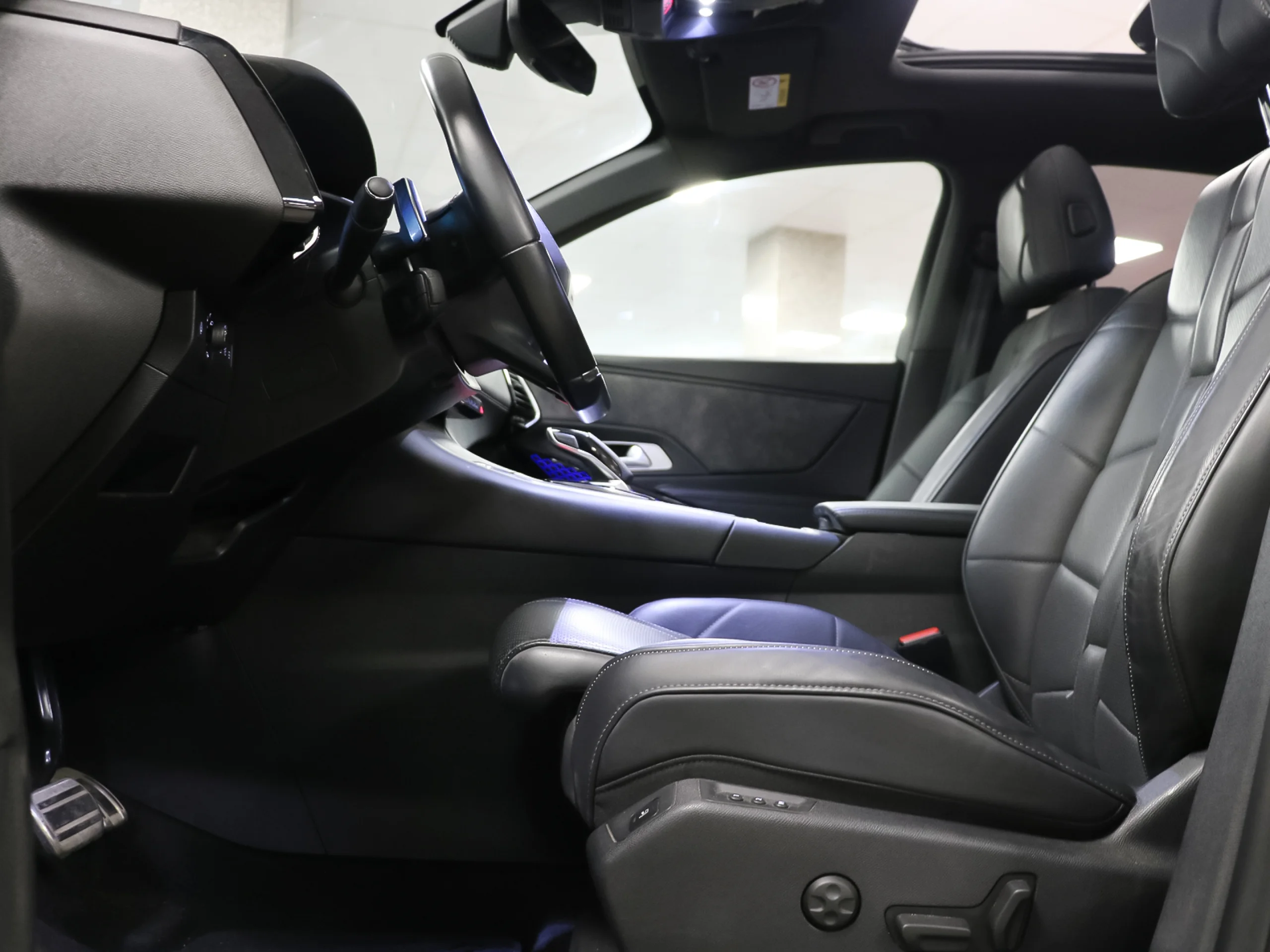 DS DS7 Crossback E-Tense 300 Louvre 4WD Auto 221 kW (300 CV) - Foto 6