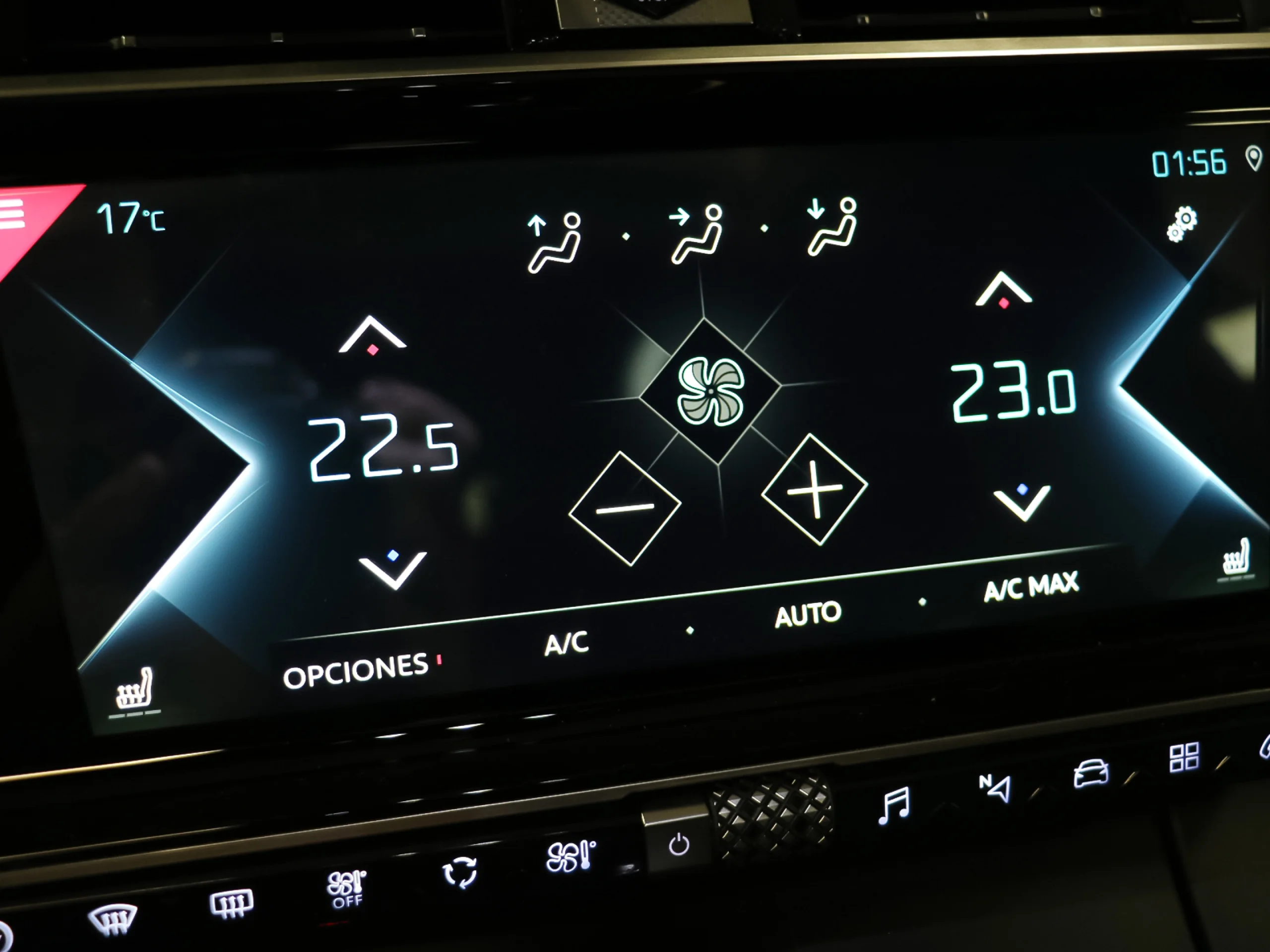 DS DS7 Crossback E-Tense 300 Louvre 4WD Auto 221 kW (300 CV) - Foto 21