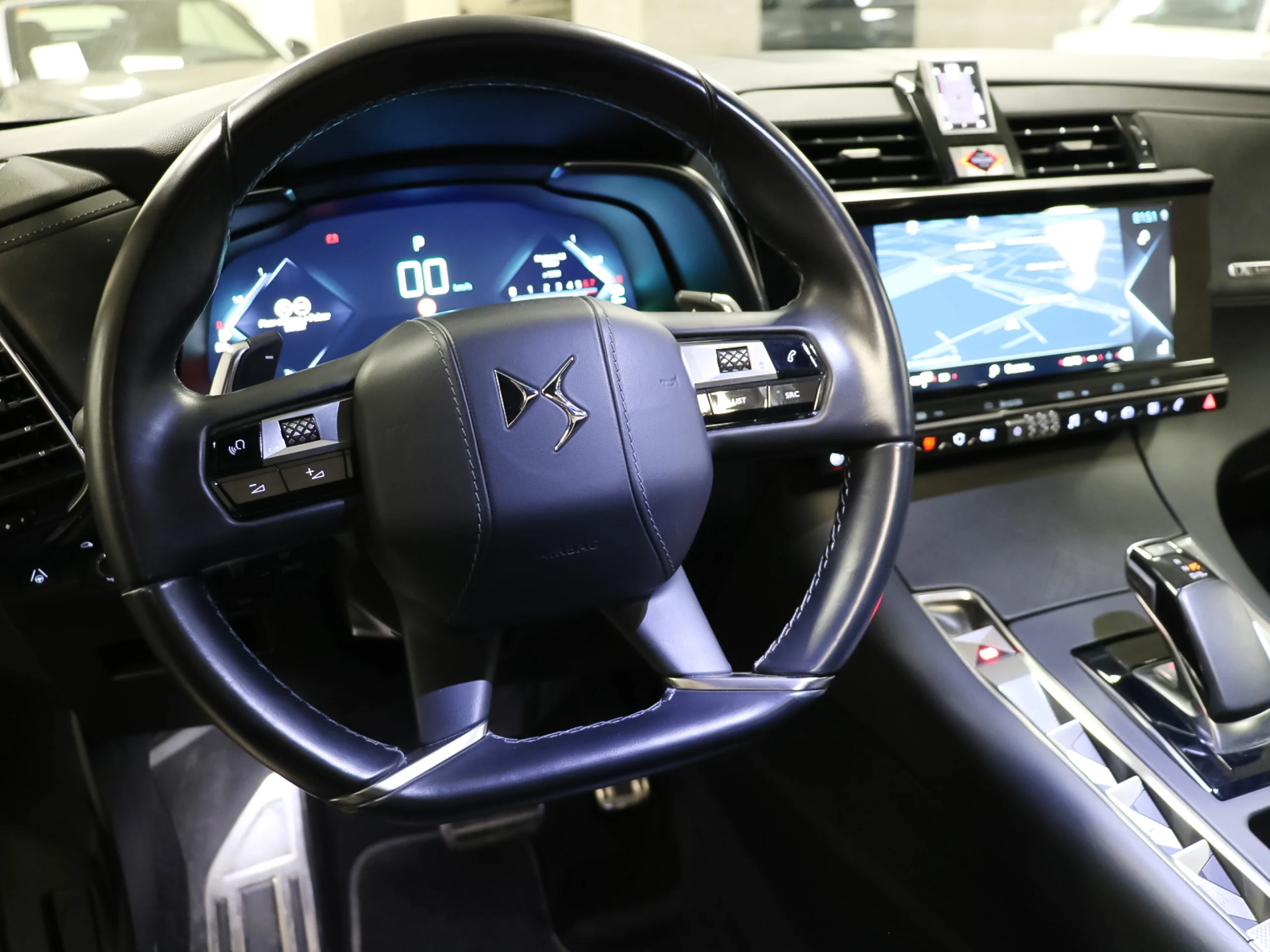 DS DS7 Crossback E-Tense 300 Louvre 4WD Auto 221 kW (300 CV) - Foto 25