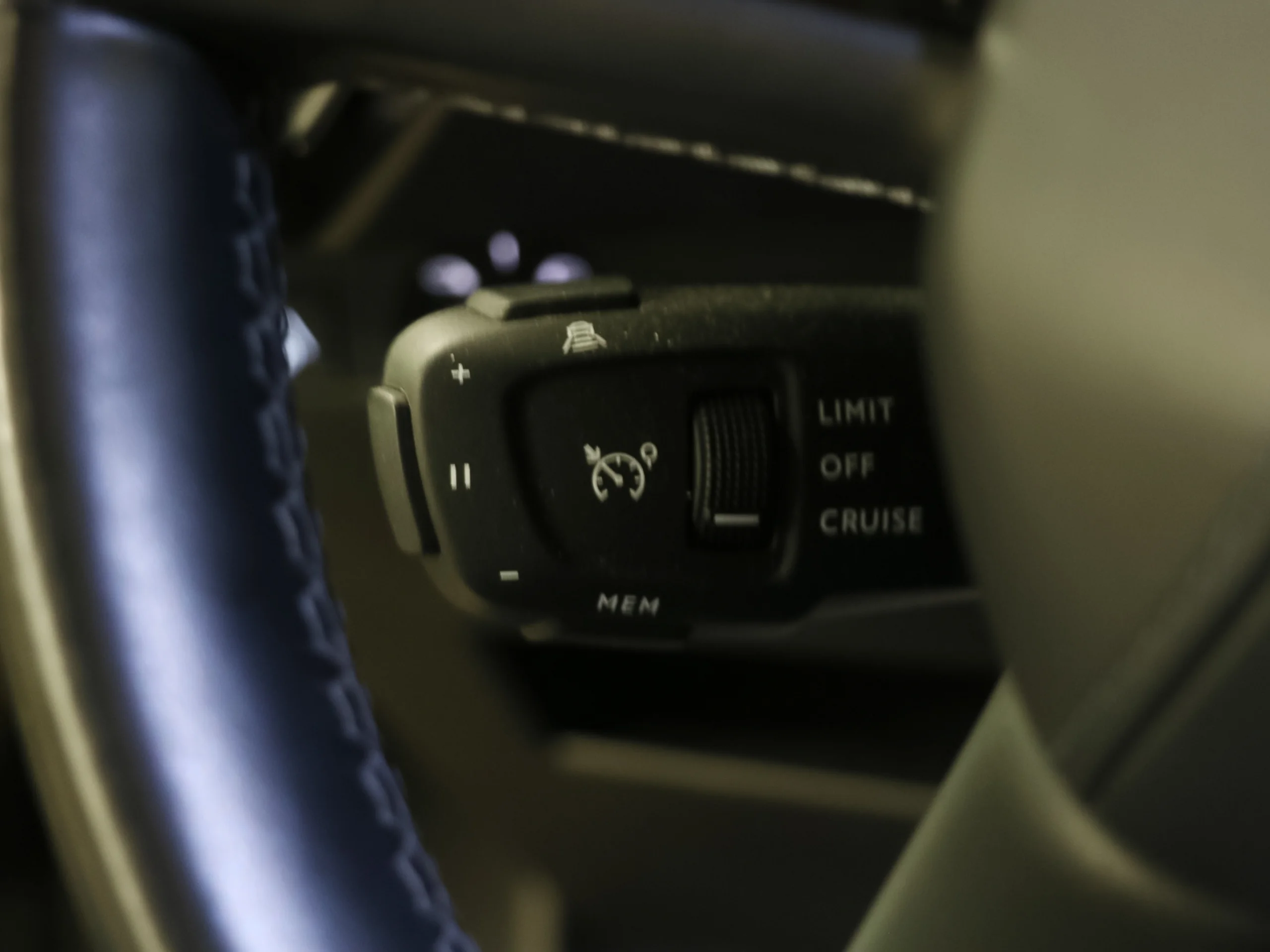 DS DS7 Crossback E-Tense 300 Louvre 4WD Auto 221 kW (300 CV) - Foto 28