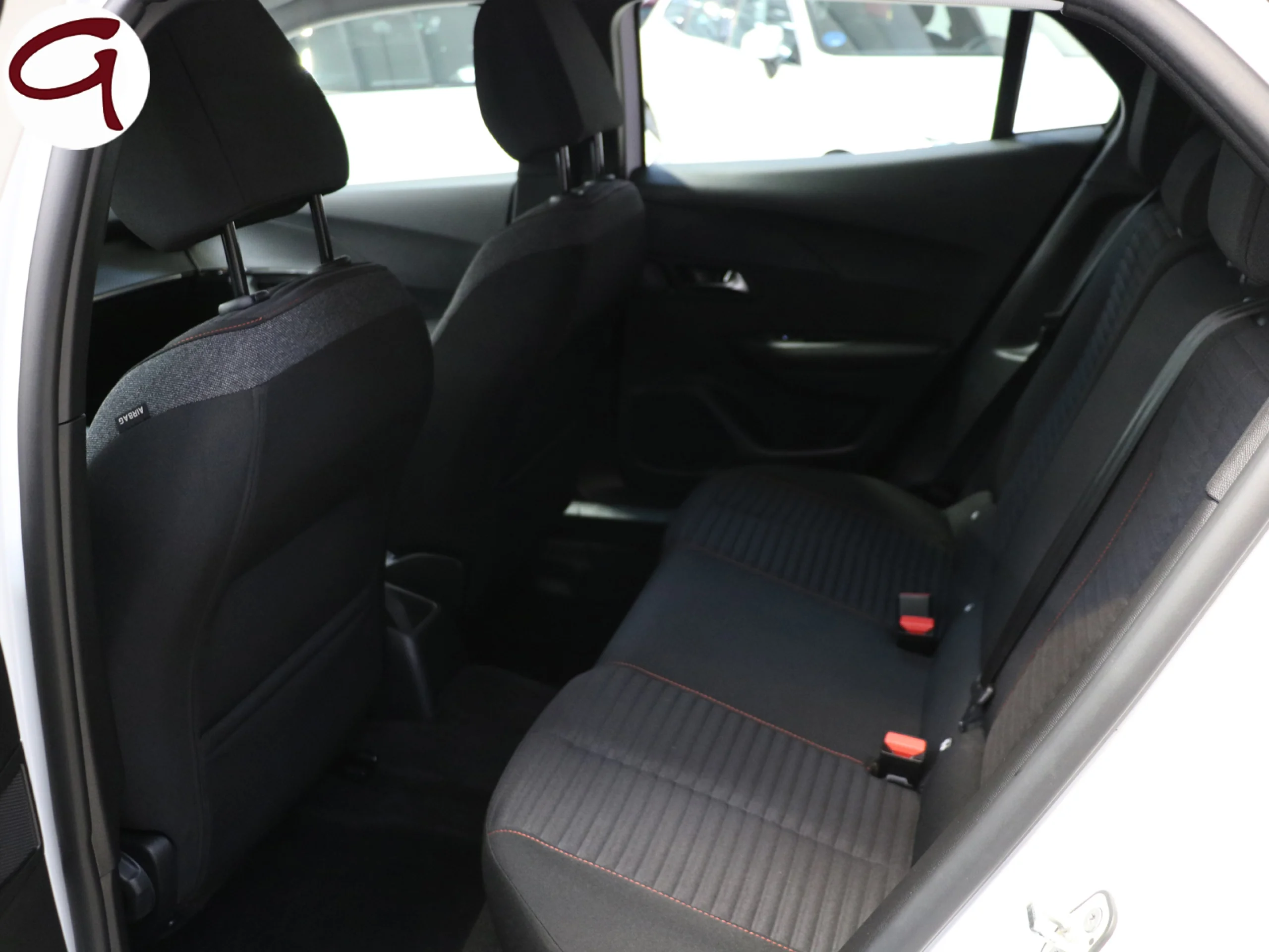 Peugeot 2008 PureTech 100 S&S Active 75 kW (100 CV) - Foto 9