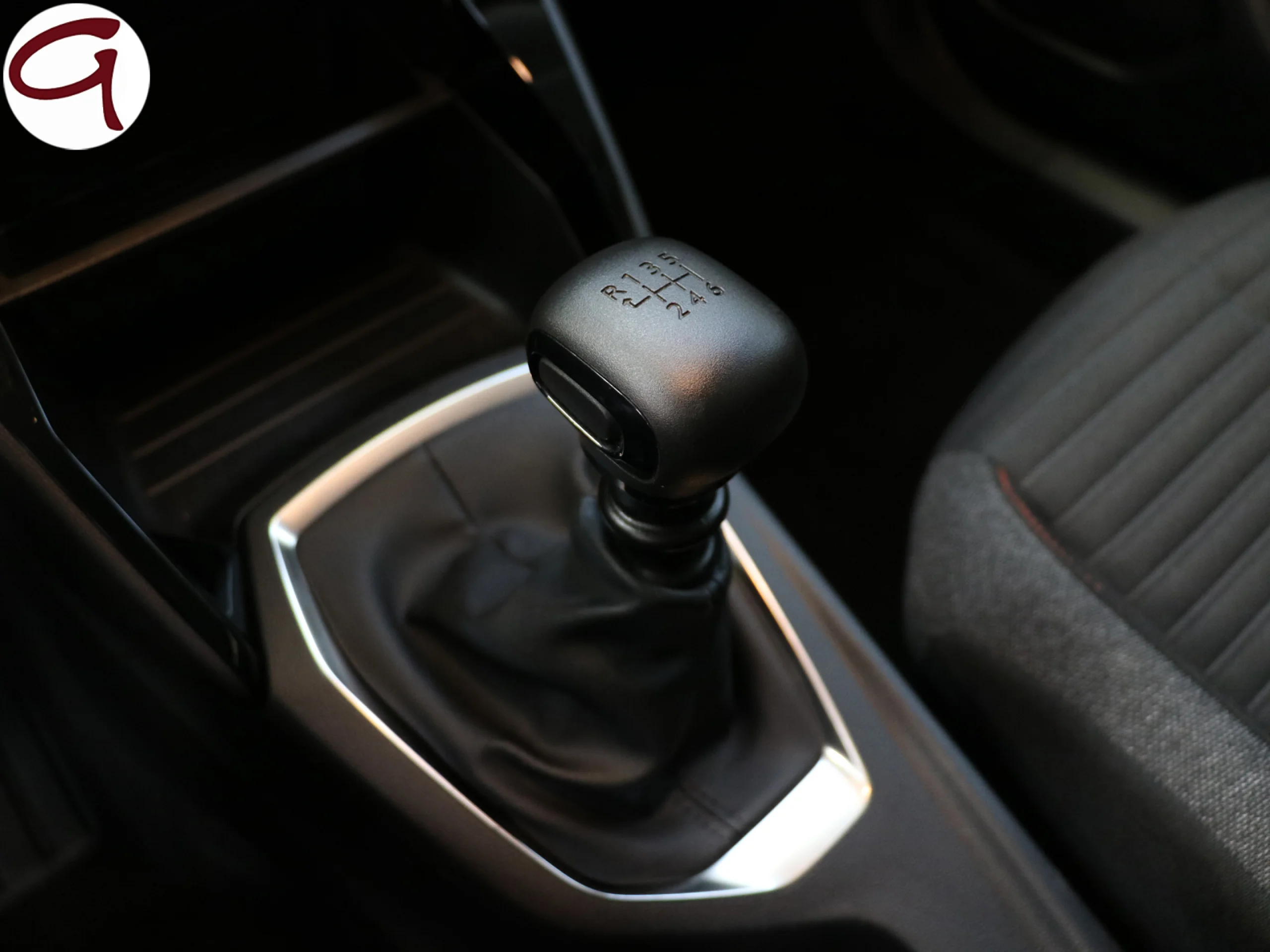 Peugeot 2008 PureTech 100 S&S Active 75 kW (100 CV) - Foto 21