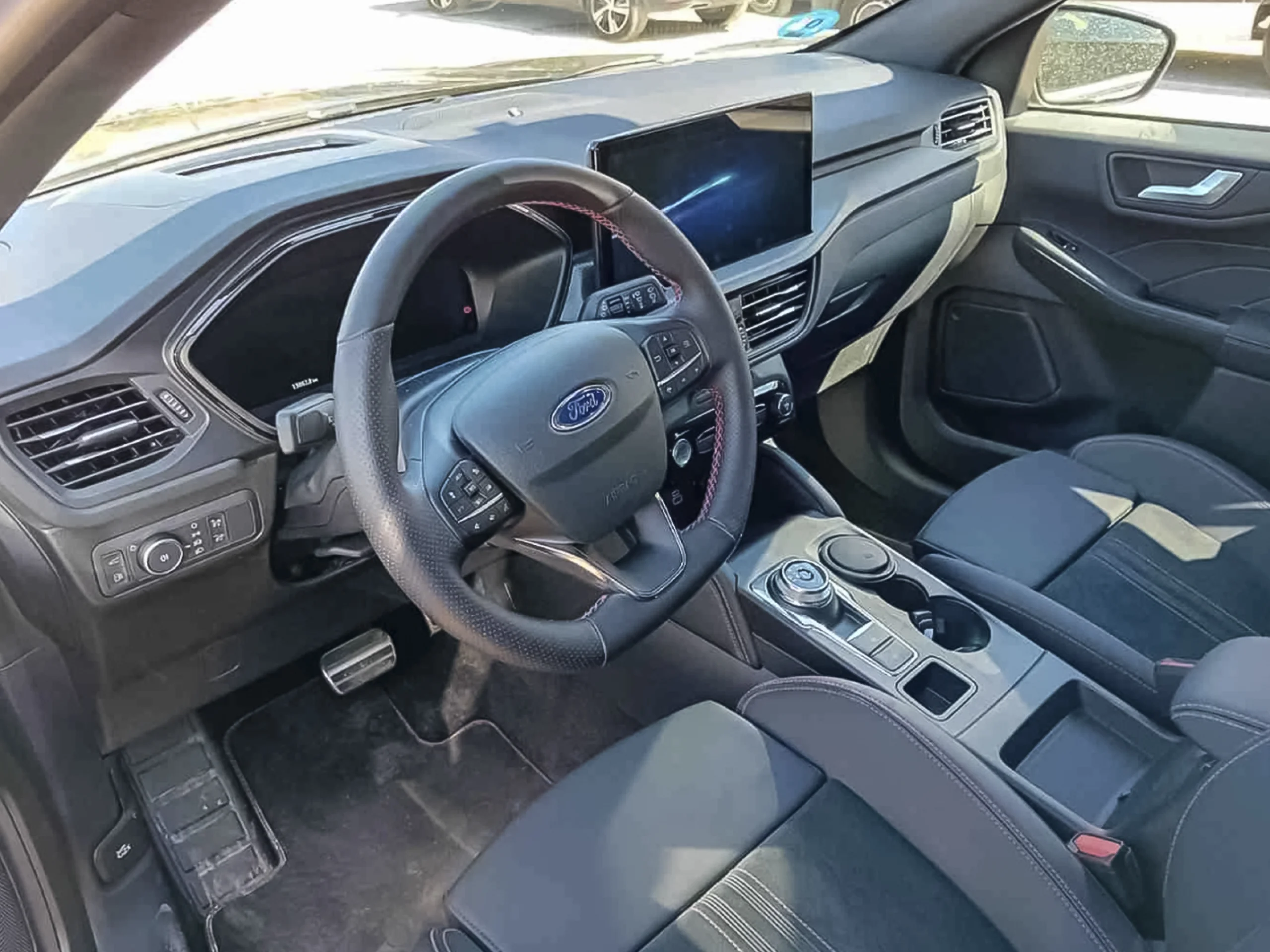 Ford Kuga 2.5 Duratec PHEV ST-Line X Auto 178 kW (243 CV) - Foto 3