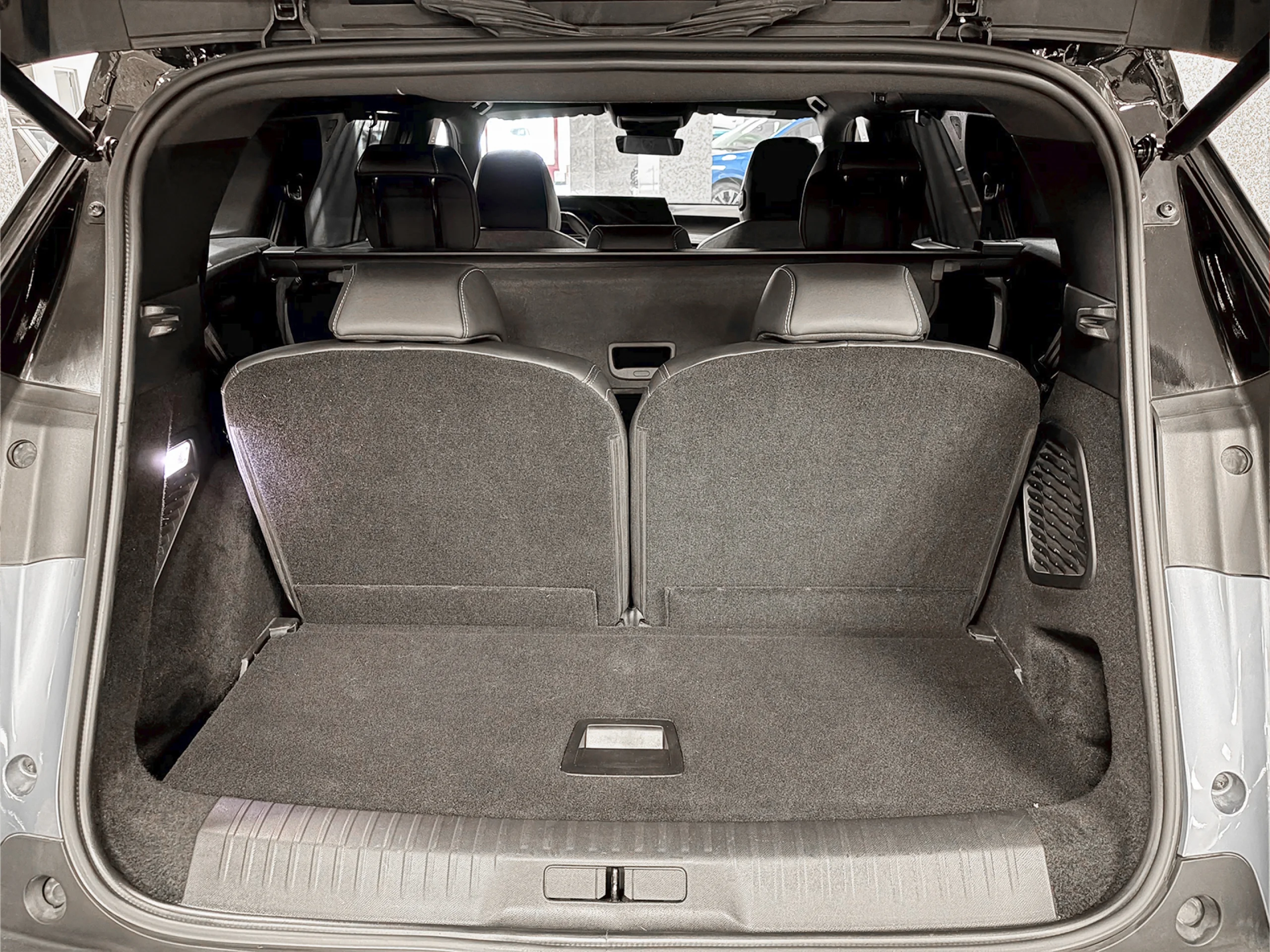 Peugeot 5008 Hybrid 1.2 GT eDCS6 100 kW (136 CV) - Foto 48
