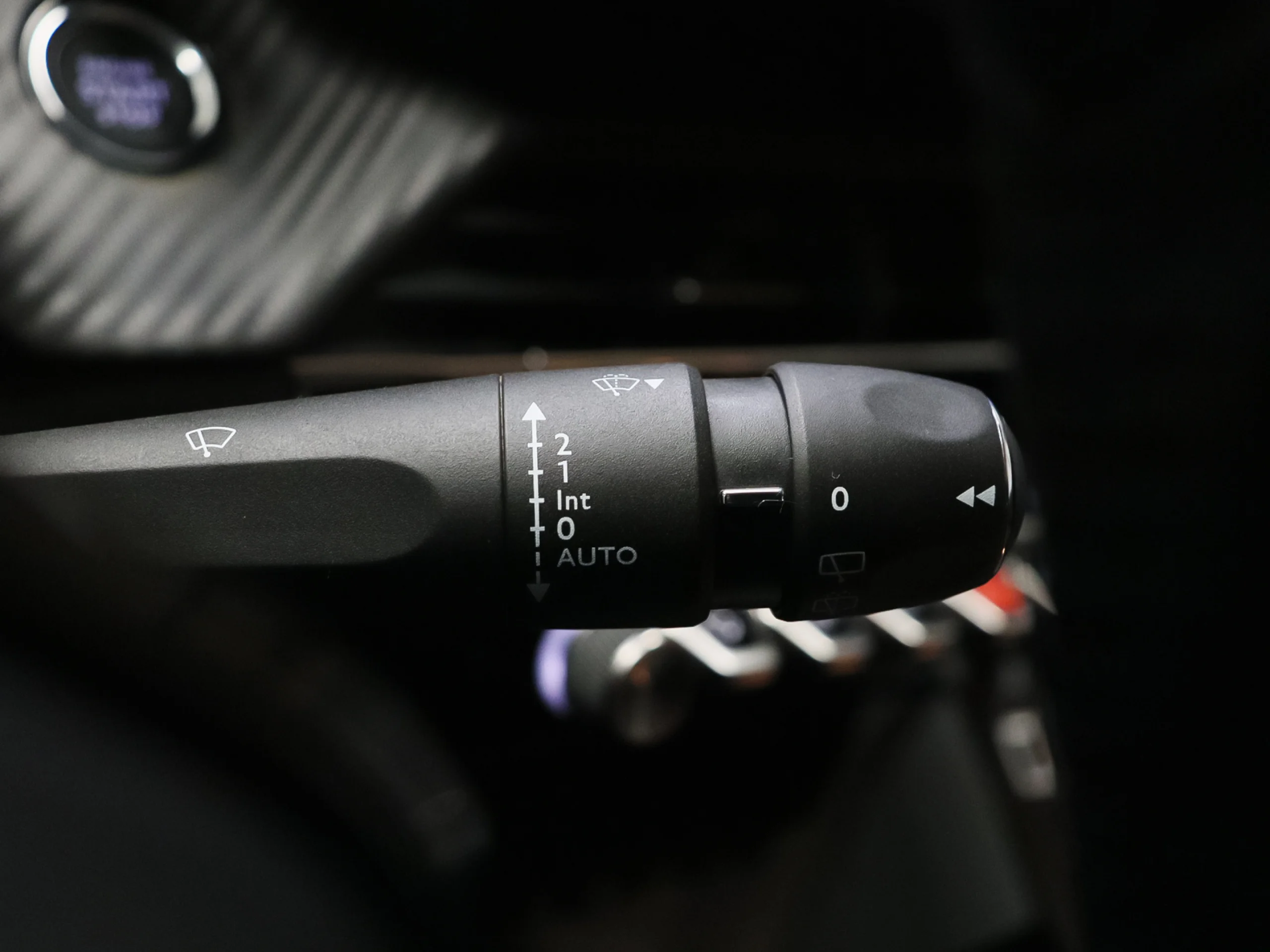 Peugeot E-208 Eléctrico Allure Pack 100 kW (136 CV) - Foto 15