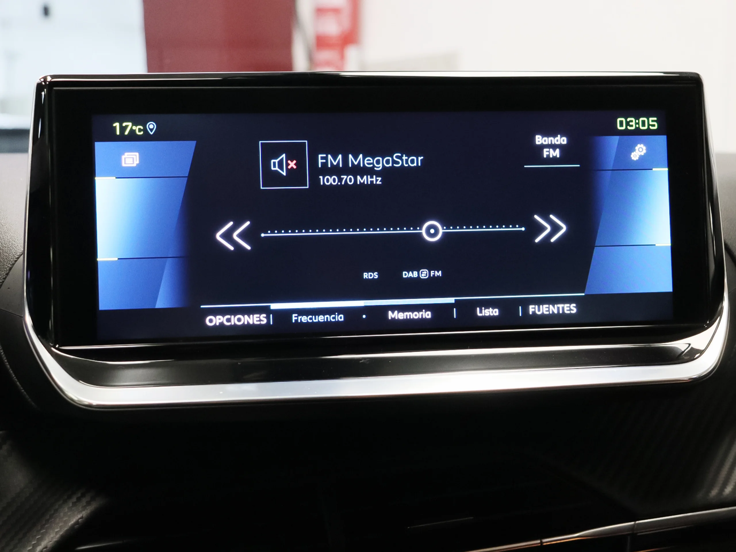 Peugeot E-208 Eléctrico Allure Pack 100 kW (136 CV) - Foto 18