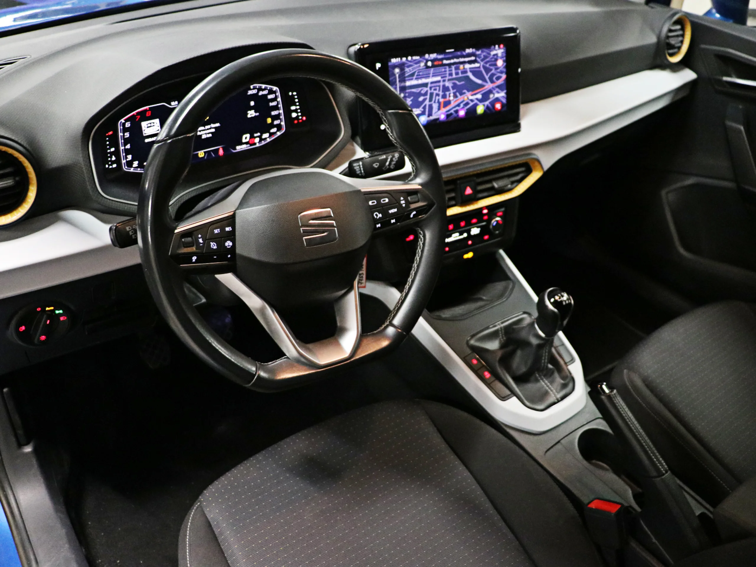 SEAT Arona 1.0 TSI Style XL 81 kW (110 CV) - Foto 3