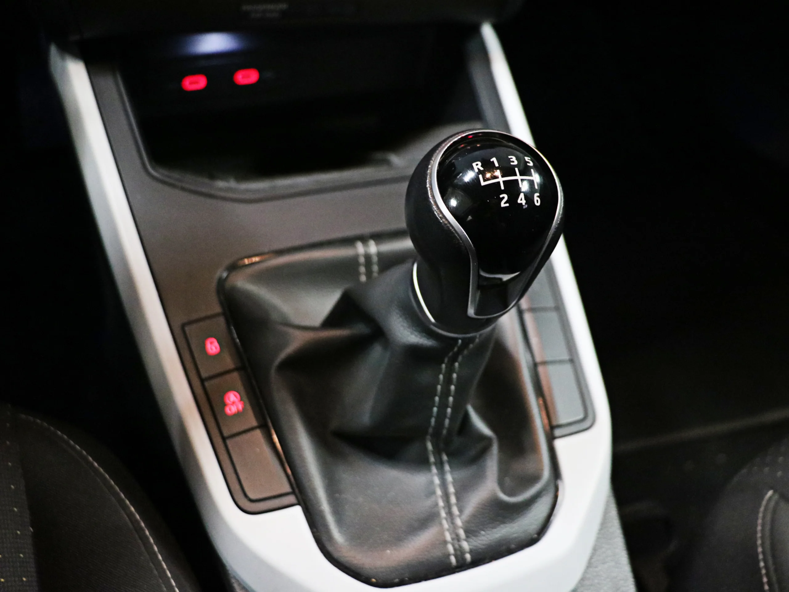 SEAT Arona 1.0 TSI Style XL 81 kW (110 CV) - Foto 22
