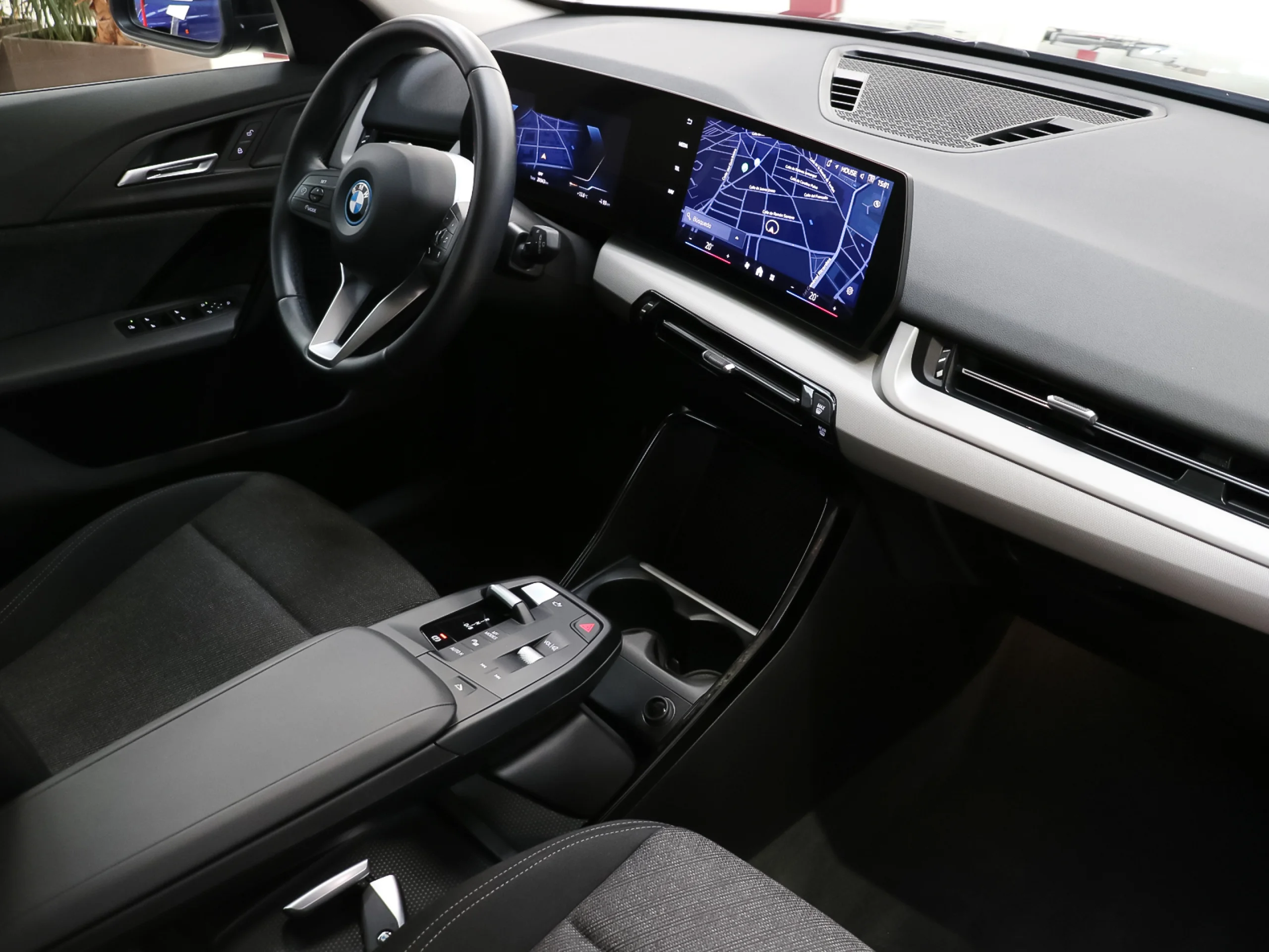 BMW IX1 eDrive20 150 kW (204 CV) - Foto 5