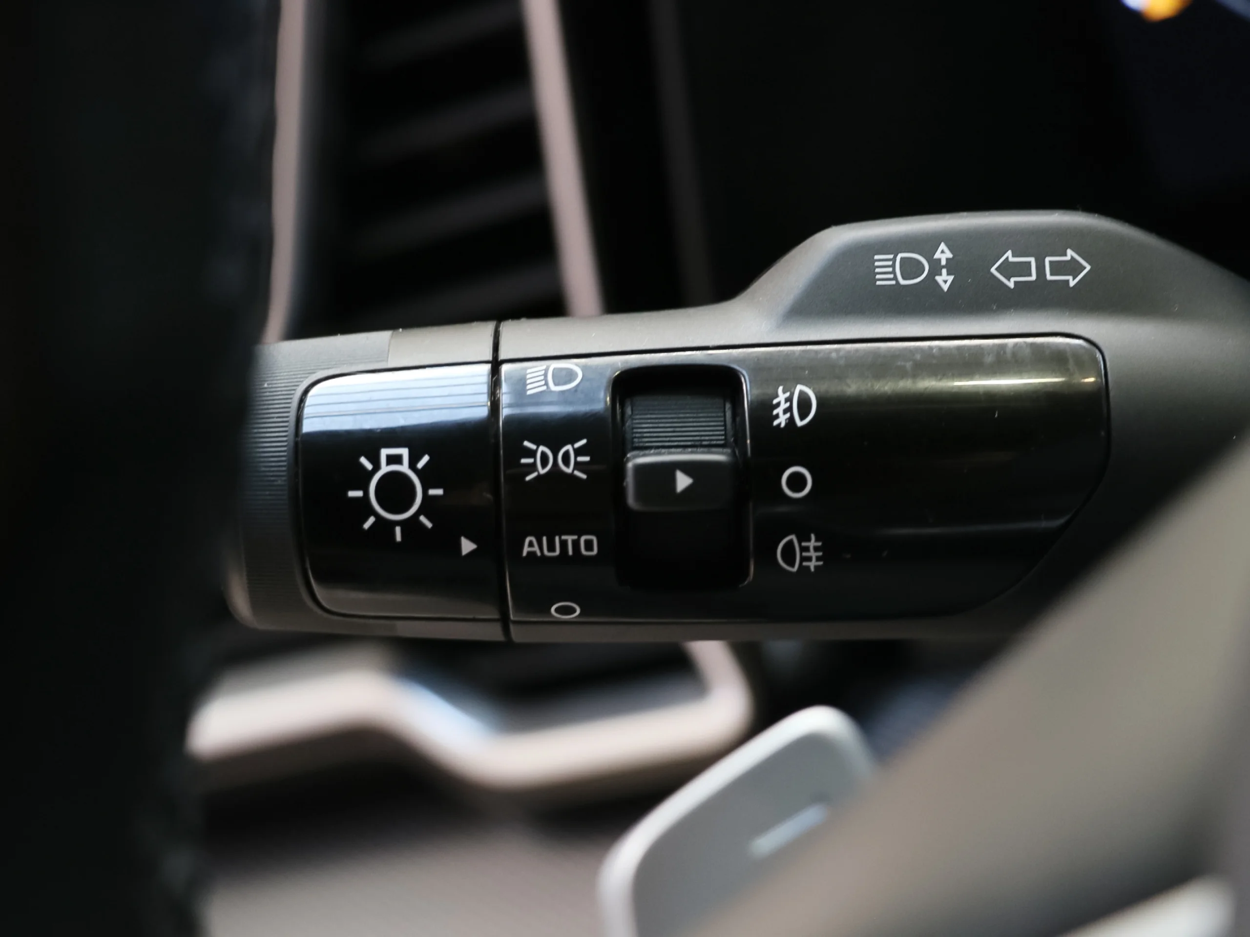 Kia Sportage 1.6 T-GDi PHEV Tech 4x4 195 kW (265 CV) - Foto 28