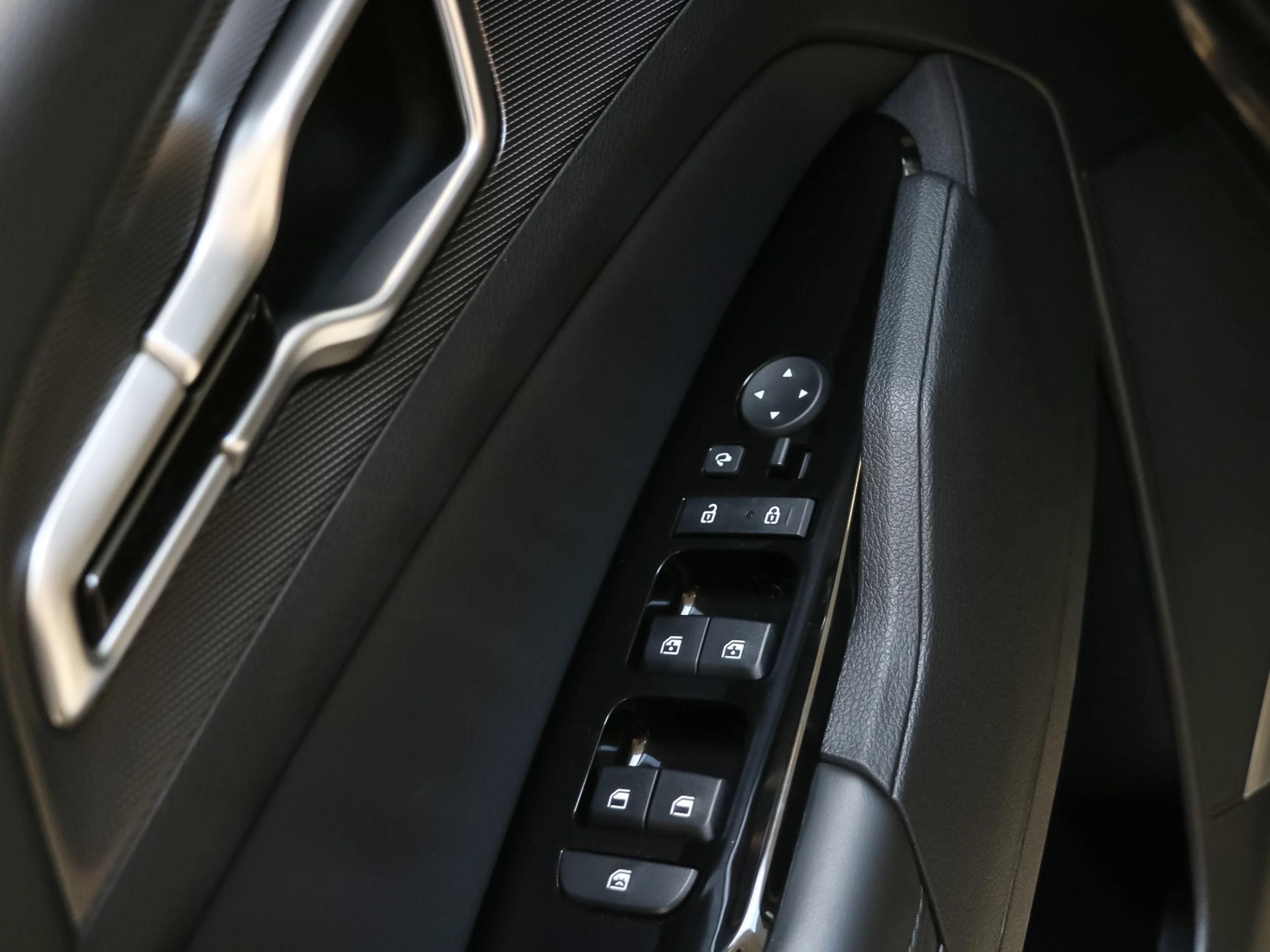 Kia Sportage 1.6 T-GDi PHEV Tech 4x4 195 kW (265 CV) - Foto 32