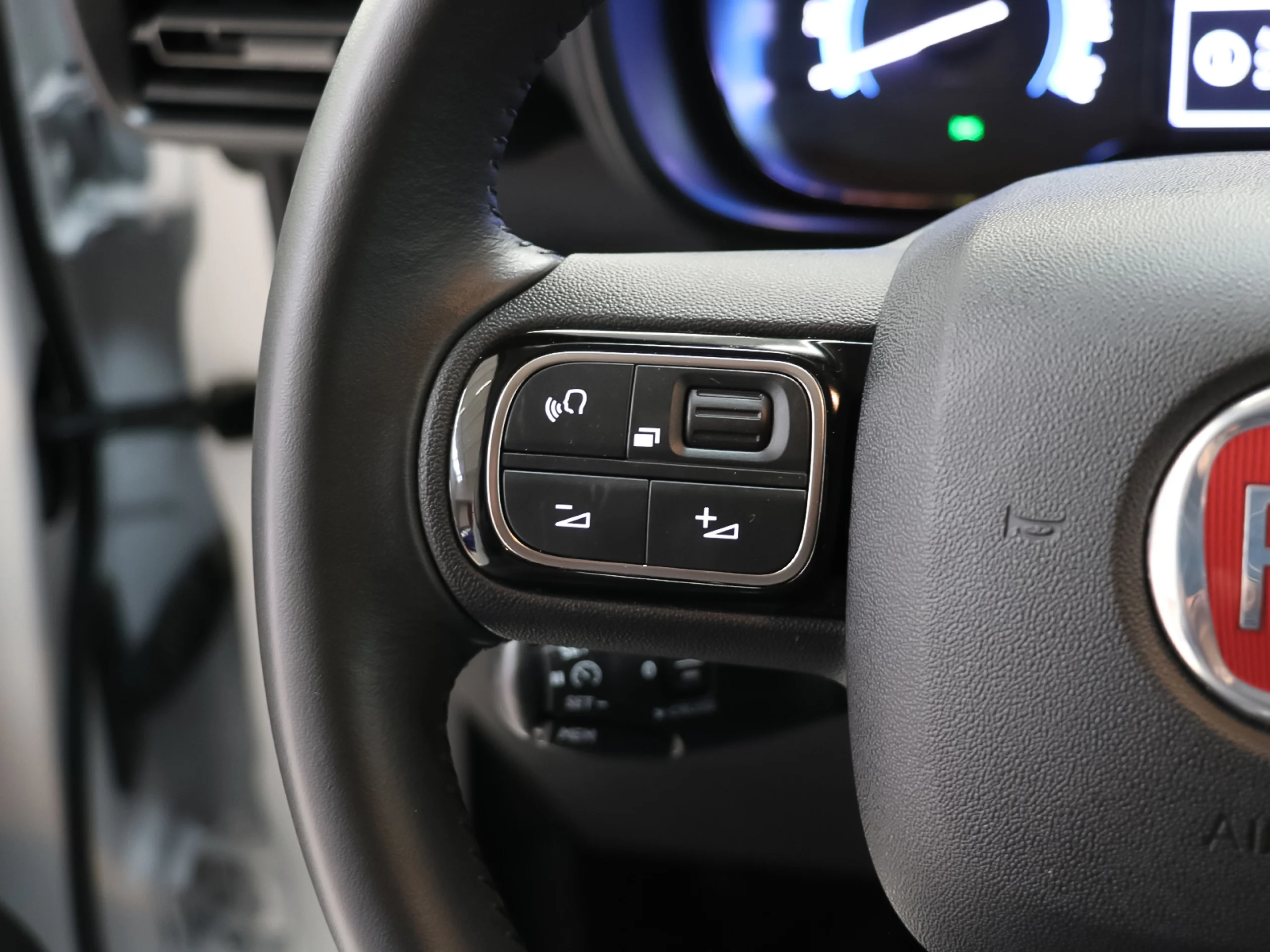 Fiat E-Doblò Furgón 50kWh L1H1 100 kW (136 CV) - Foto 12